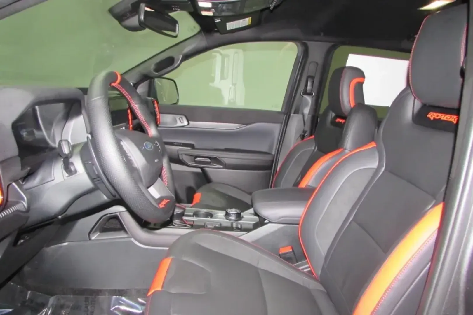 2025 /Ebony Leather Ford Ranger Raptor (1FTER4LR0SL) with an 3.0L EcoBoost V6 engine, Automatic transmission, located at 12836 Highway 21, De Soto, MO, 63020, (636) 337-7777, 38.151867, -90.575615 - NEW 2025 Ford Ranger Raptor from Pettus Ford De Soto, De Soto MO. - Photo#14