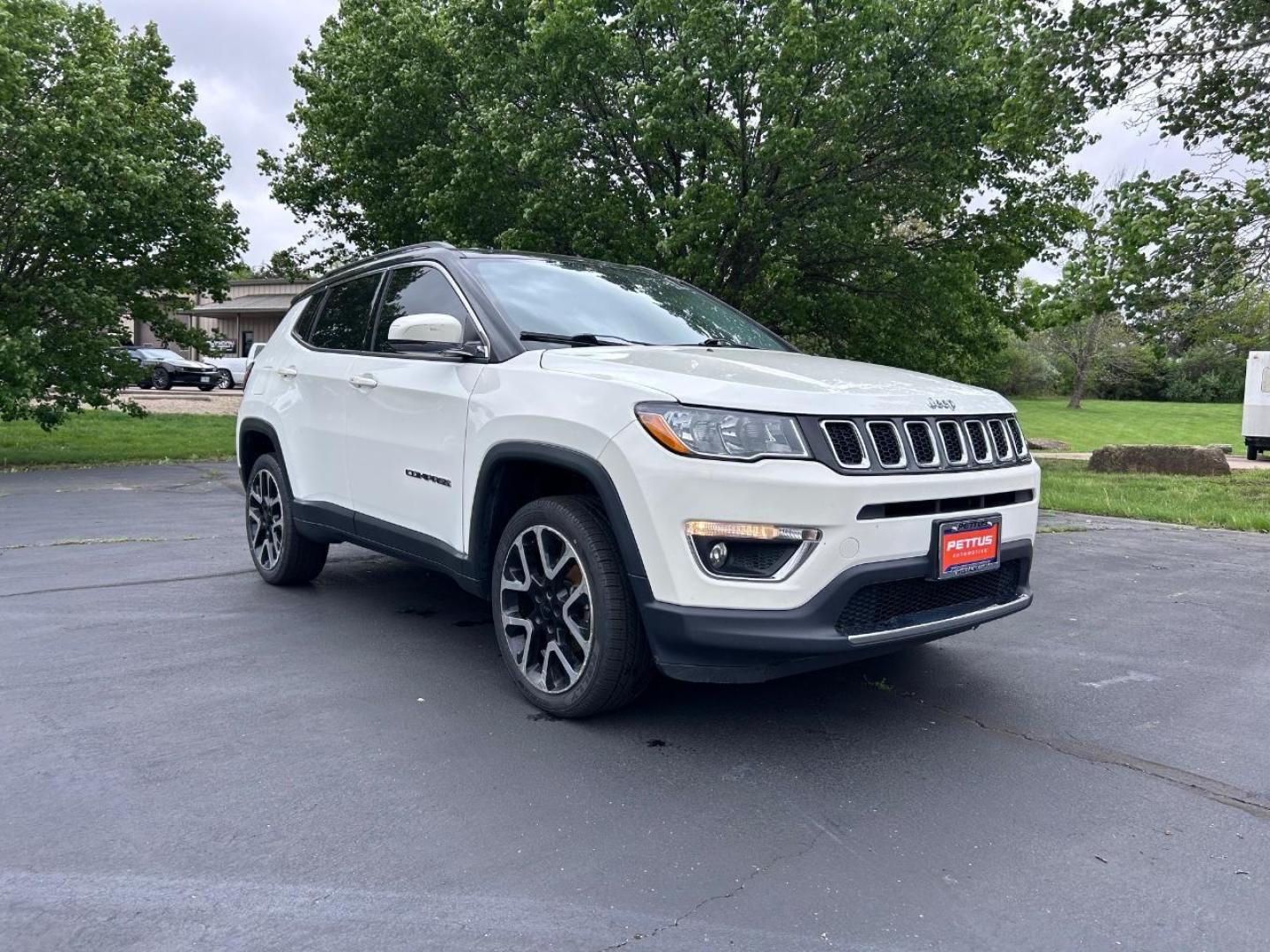 2018 /Ski Gray/Black Leather Jeep Compass Limited (3C4NJDCB2JT) with an 2.4L I4 Zero Evap M-Air engine, Automatic transmission, located at 970 Woodlawn Dr., Farmington, MO, 63640, (573) 431-7800, 37.825642, -90.468674 - USED 2018 Jeep Compass Limited from Pettus CDJR Farmington, Farmington MO. - Photo#0