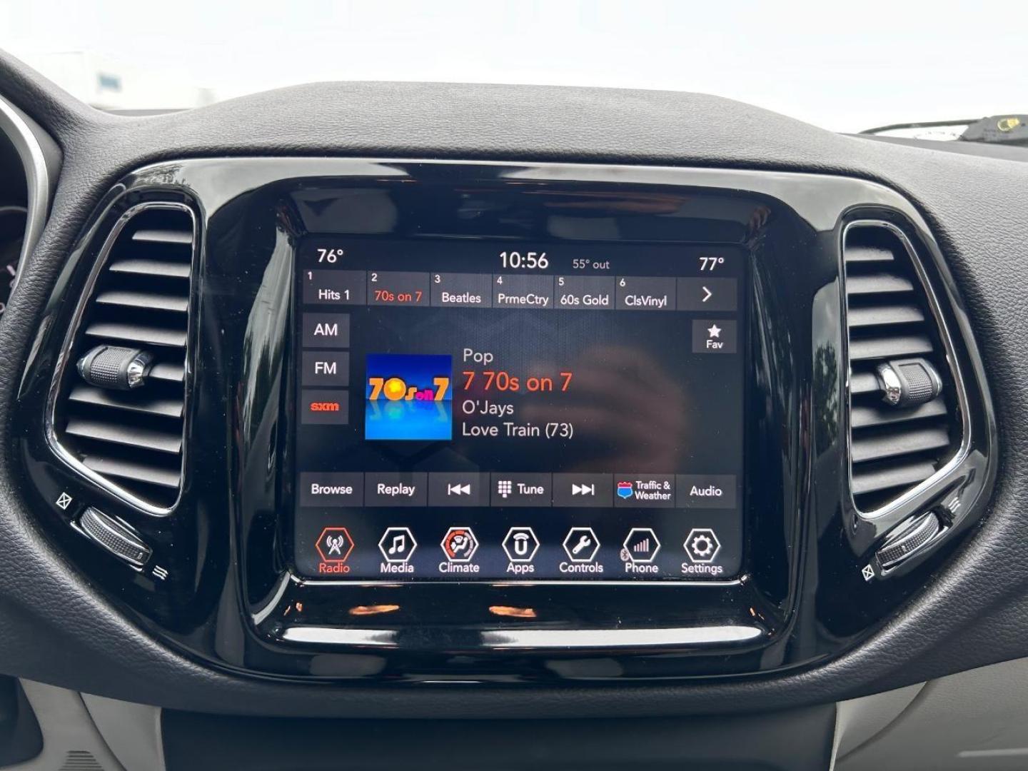 2018 /Ski Gray/Black Leather Jeep Compass Limited (3C4NJDCB2JT) with an 2.4L I4 Zero Evap M-Air engine, Automatic transmission, located at 970 Woodlawn Dr., Farmington, MO, 63640, (573) 431-7800, 37.825642, -90.468674 - USED 2018 Jeep Compass Limited from Pettus CDJR Farmington, Farmington MO. - Photo#14