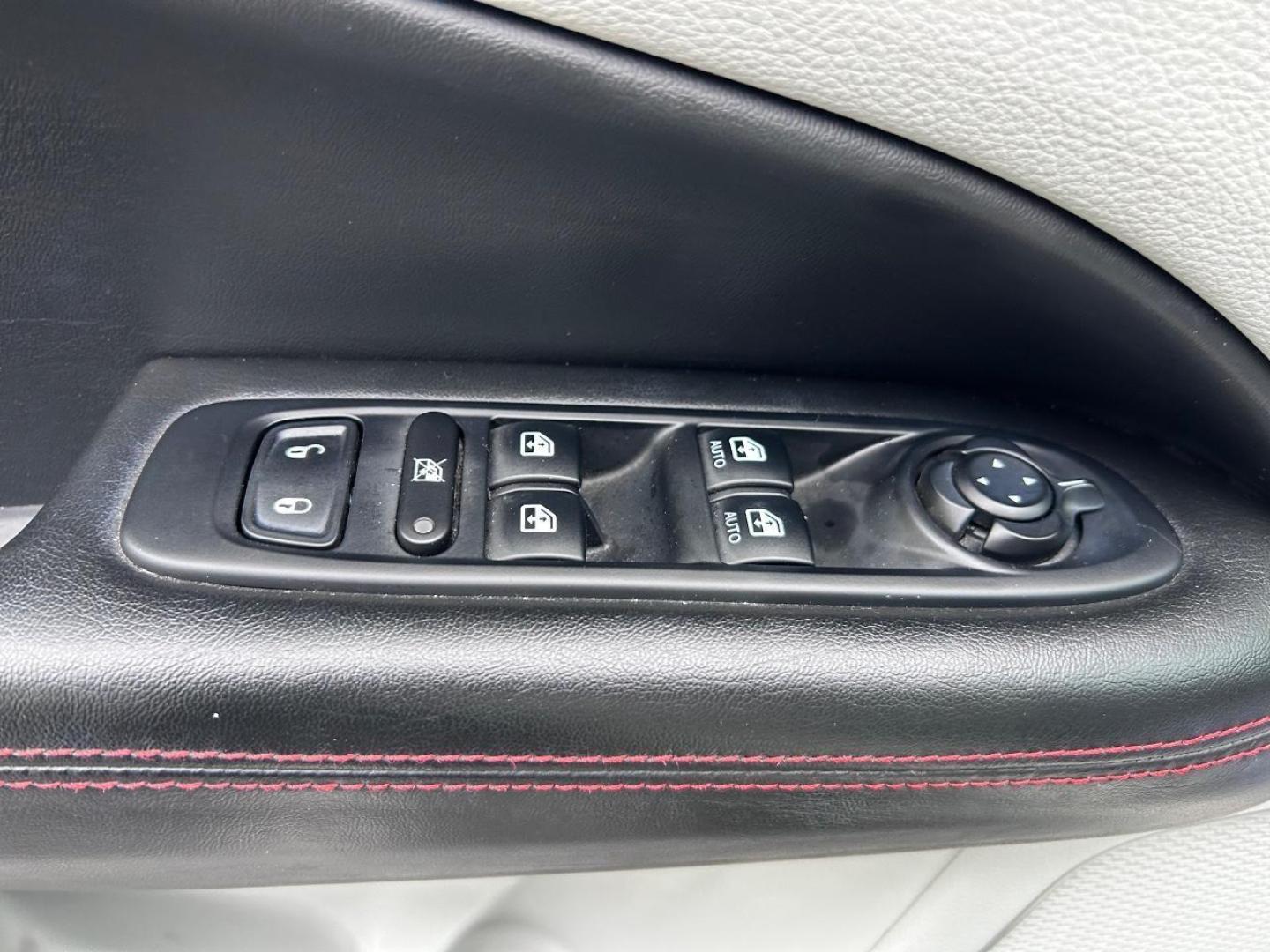 2018 /Ski Gray/Black Leather Jeep Compass Limited (3C4NJDCB2JT) with an 2.4L I4 Zero Evap M-Air engine, Automatic transmission, located at 970 Woodlawn Dr., Farmington, MO, 63640, (573) 431-7800, 37.825642, -90.468674 - USED 2018 Jeep Compass Limited from Pettus CDJR Farmington, Farmington MO. - Photo#18