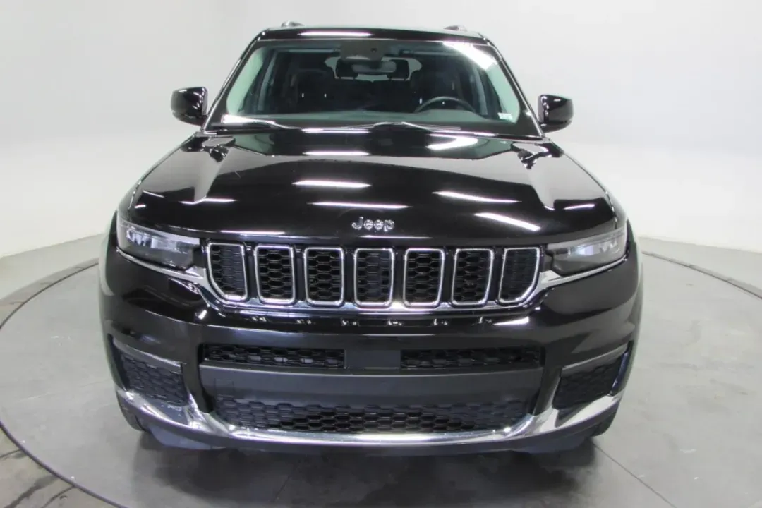 photo of 2022 Jeep Grand Cherokee L Limited