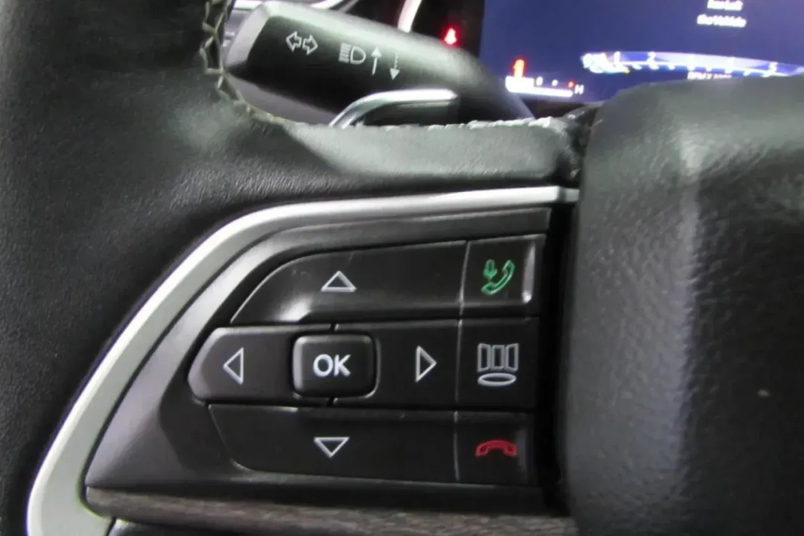 2022 /Global Black Leather Jeep Grand Cherokee Limited (1C4RJKBG4N8) with an Other engine, Automatic transmission, located at 12830 Highway 21, De Soto, MO, 63020, (636) 337-7777, 38.153099, -90.573624 - **Unleash Adventure with the 2022 Jeep Grand Cherokee L Limited Perfect for Family Road Trips!**<br /> <br /> Imagine hitting the open road with your family, embarking on weekend getaways or routine commutes with confidence and style. The 2022 Jeep Grand Cherokee L Limited is the ultimate solution - Photo#13