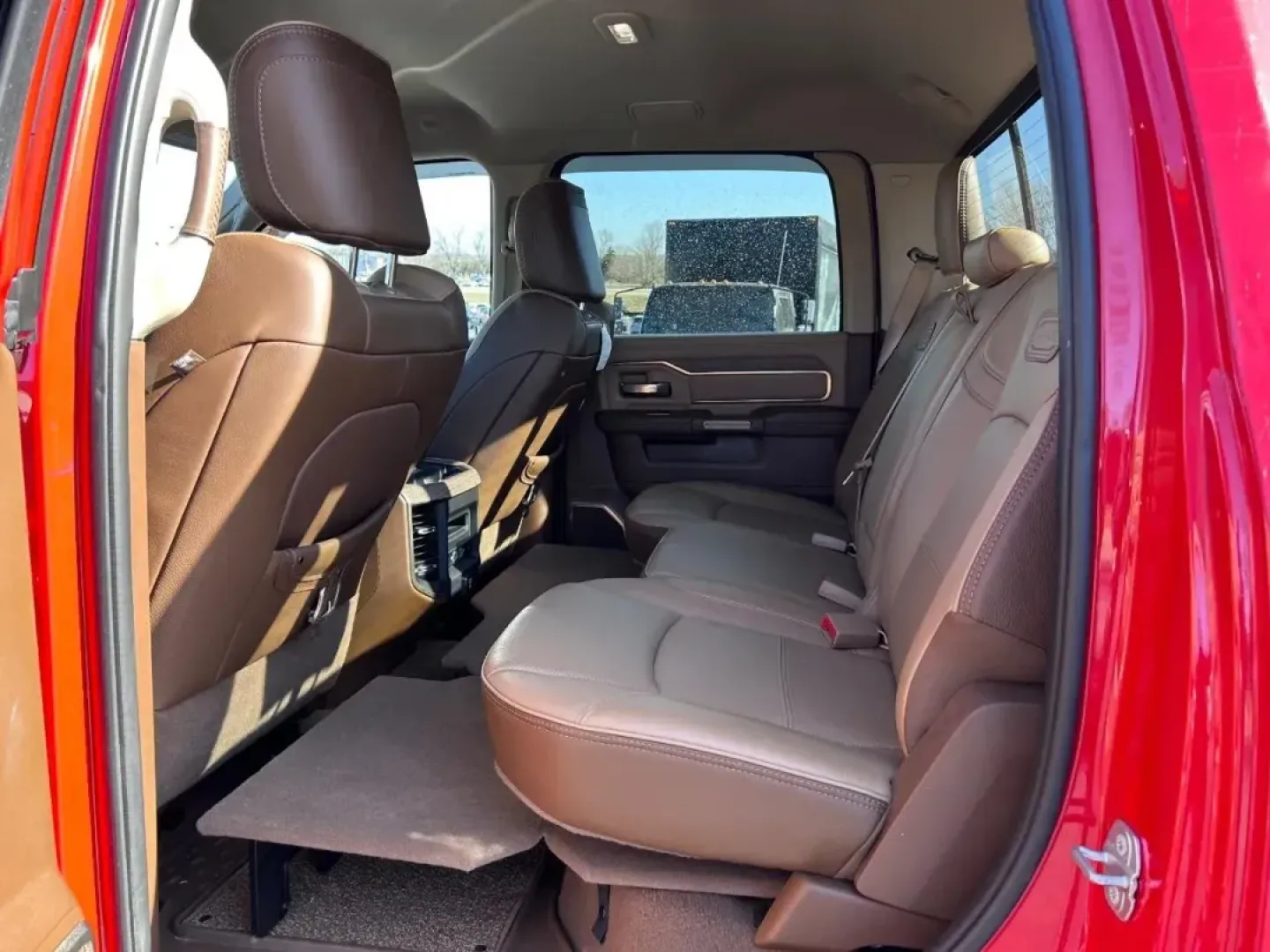 2022 /Lt Mountain Brown/Brown Leathe Ram 2500 Longhorn (3C6UR5GL3NG) with an Straight 6 Turbocharged Diesel engine, located at 970 Woodlawn Dr., Farmington, MO, 63640, (573) 431-7800, 37.825642, -90.468674 - **Elevate Your Lifestyle with the 2022 Ram 2500 Longhorn Perfect for Work and Play!**<br /> <br /> If you're seeking a robust and versatile truck that can handle both your professional needs and weekend adventures, look no further than the 2022 Ram 2500 Longhorn available now at Pettus CDJR Farming - Photo#7