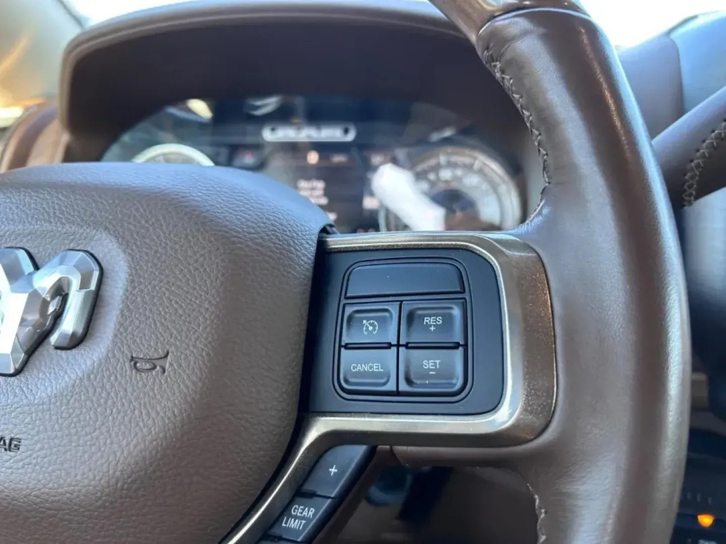 2022 /Lt Mountain Brown/Brown Leathe Ram 2500 Longhorn (3C6UR5GL3NG) with an Straight 6 Turbocharged Diesel engine, located at 970 Woodlawn Dr., Farmington, MO, 63640, (573) 431-7800, 37.825642, -90.468674 - **Elevate Your Lifestyle with the 2022 Ram 2500 Longhorn Perfect for Work and Play!**<br /> <br /> If you're seeking a robust and versatile truck that can handle both your professional needs and weekend adventures, look no further than the 2022 Ram 2500 Longhorn available now at Pettus CDJR Farming - Photo#11