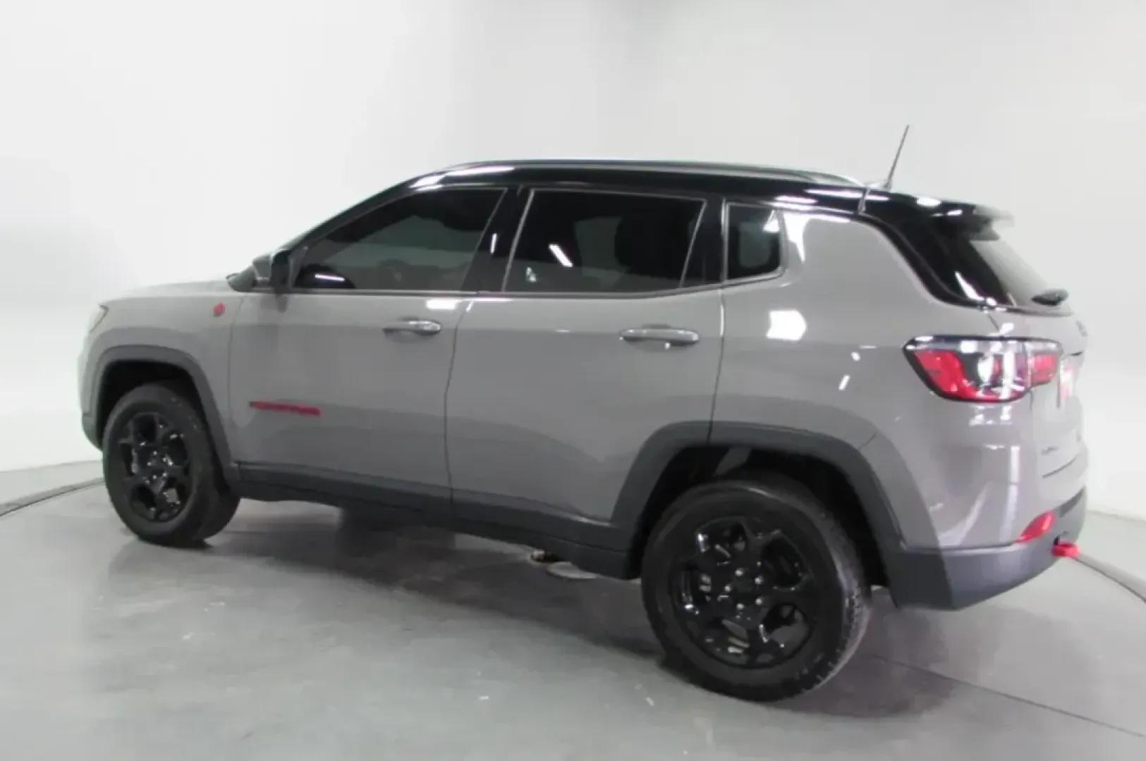 2024 /Ruby Red/Black Leather Jeep Compass Trailhawk (3C4NJDDN6RT) with an Other engine, Automatic transmission, located at 12836 Highway 21, De Soto, MO, 63020, (636) 337-7777, 38.151867, -90.575615 - USED 2024 Jeep Compass Trailhawk from Pettus Ford De Soto, De Soto MO. - Photo#4