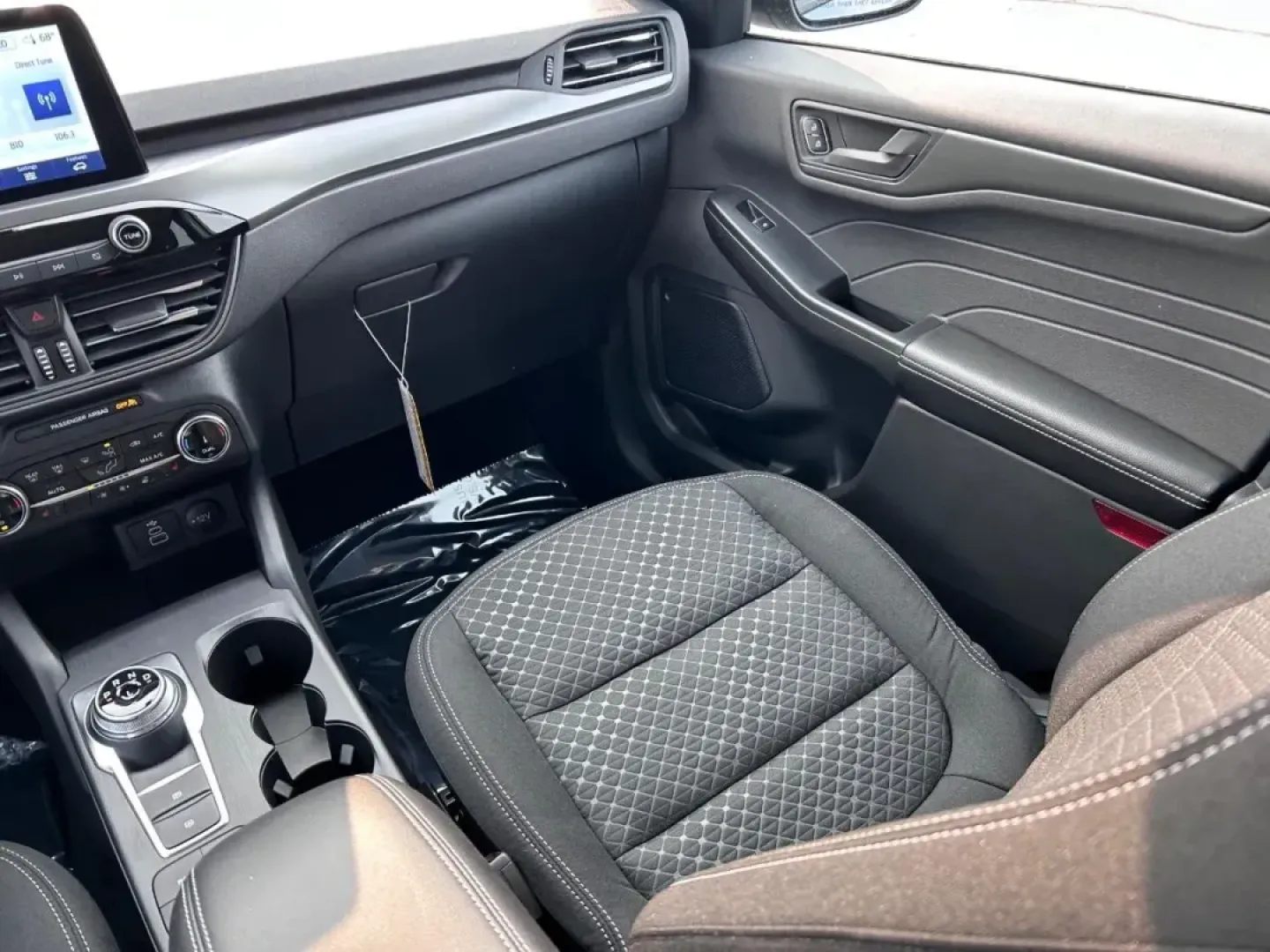 2025 /Ebony Cloth Ford Escape Active (1FMCU0GN9SU) with an 1.5L EcoBoost engine, Automatic transmission, located at 141 Commercial Dr, Fredericktown, MO, 63645, (573) 783-6432, 37.570087, -90.320648 - ### Explore New Horizons with the 2025 Ford Escape Active - Perfect for Every Adventure!<br /> <br /> Are you searching for a versatile SUV that can seamlessly fit into your active lifestyle? Look no further than the stunning 2025 Ford Escape Active, now available at Pettus Ford Fredericktown! This - Photo#16