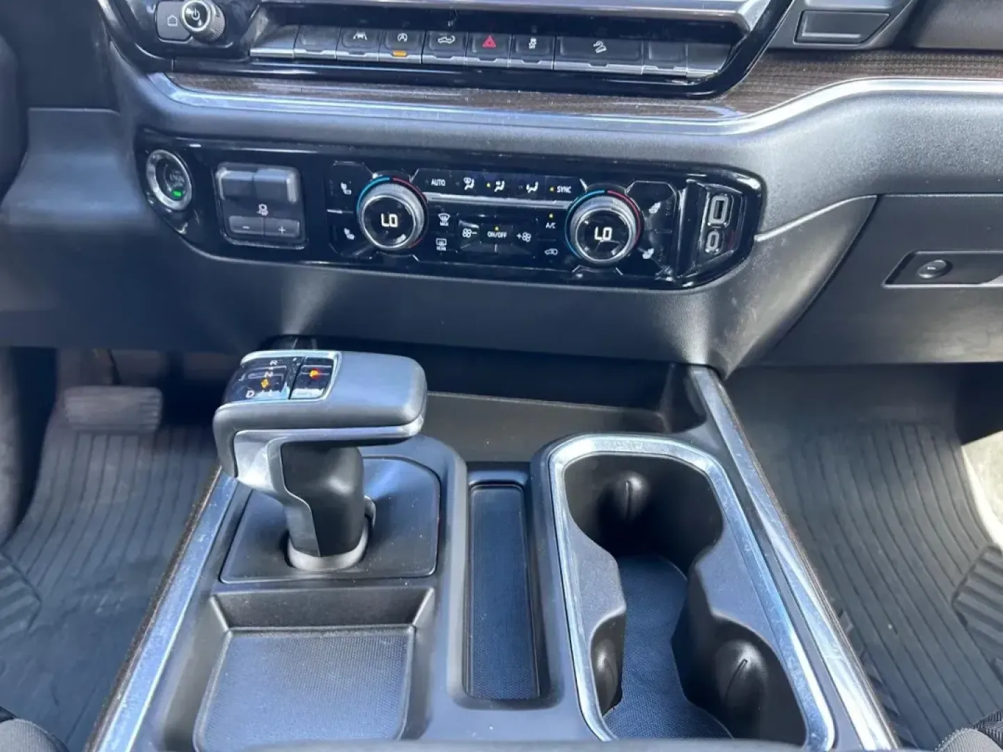 2023 /Jet Black Cloth Chevrolet Silverado 1500 LT Trail Boss (3GCUDFED2PG) with an 5.3L engine, located at 970 Woodlawn Dr., Farmington, MO, 63640, (573) 431-7800, 37.825642, -90.468674 - **Experience Adventure with the 2023 Chevrolet Silverado 1500 LT Trail Boss Perfect for the Modern Explorer!**<br /> <br /> Are you ready to elevate your lifestyle with a vehicle that combines rugged capability with everyday comfort? The 2023 Chevrolet Silverado 1500 LT Trail Boss is your answer. T - Photo#14