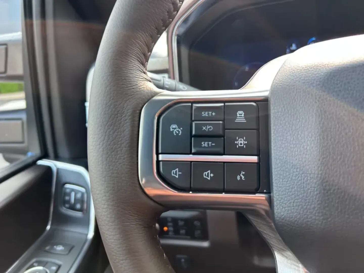 2025 /Java Leather Ford F-250SD (1FT8W2BM6SE) with an 6.7L Turbocharged engine, located at 141 Commercial Dr, Fredericktown, MO, 63645, (573) 783-6432, 37.570087, -90.320648 - NEW 2025 Ford F-250SD from Pettus Ford Fredericktown, Fredericktown MO. - Photo#12