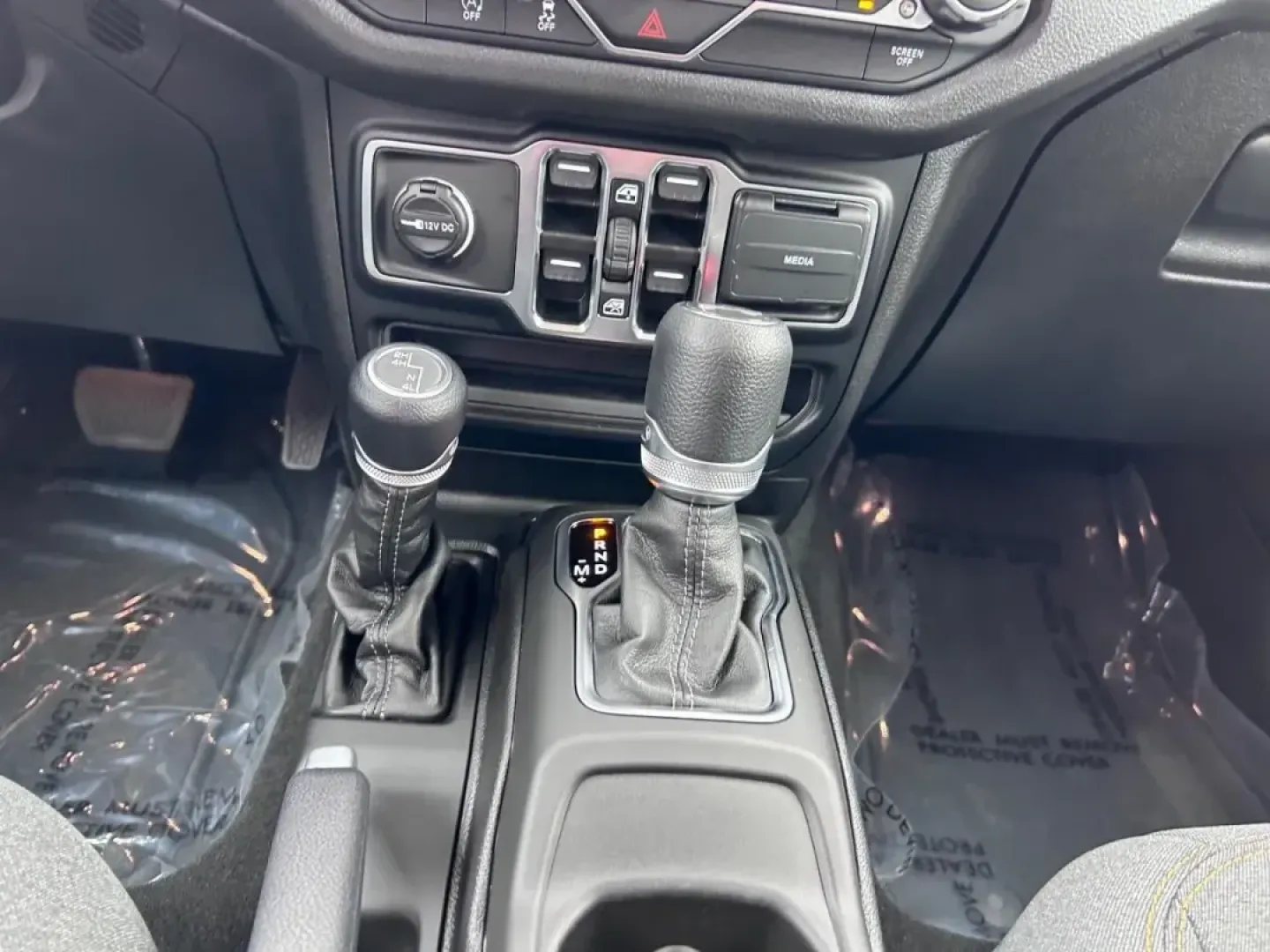 2025 /Black Cloth Jeep Wrangler Sport S (1C4PJXDG5SW) with an 3.6L V6 24V VVT UPG I engine, located at 970 Woodlawn Dr., Farmington, MO, 63640, (573) 431-7800, 37.825642, -90.468674 - **Unleash Your Adventurous Spirit with the 2025 Jeep Wrangler Sport S at Pettus CDJR Farmington!** <br /> <br /> If you're dreaming of weekend escapades through the Missouri wilderness or simply need a rugged yet stylish vehicle for daily commutes, the 2025 Jeep Wrangler Sport S is the perfect compa - Photo#15