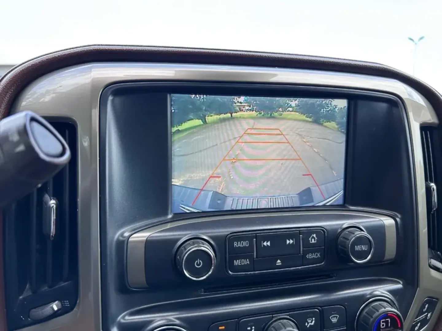 2017 /Saddle Leather Chevrolet Silverado 1500 High Country (3GCUKTEC5HG) with an 5.3L EcoTec3 V8 engine, Automatic transmission, located at 970 Woodlawn Dr., Farmington, MO, 63640, (573) 431-7800, 37.825642, -90.468674 - **Discover the Adventure-Ready 2017 Chevrolet Silverado 1500 High Country at Pettus CDJR Farmington!**<br /> <br /> Are you searching for a reliable and stylish truck that not only meets your everyday needs but also elevates your weekend adventures? Look no further than this striking **2017 Chevrole - Photo#13