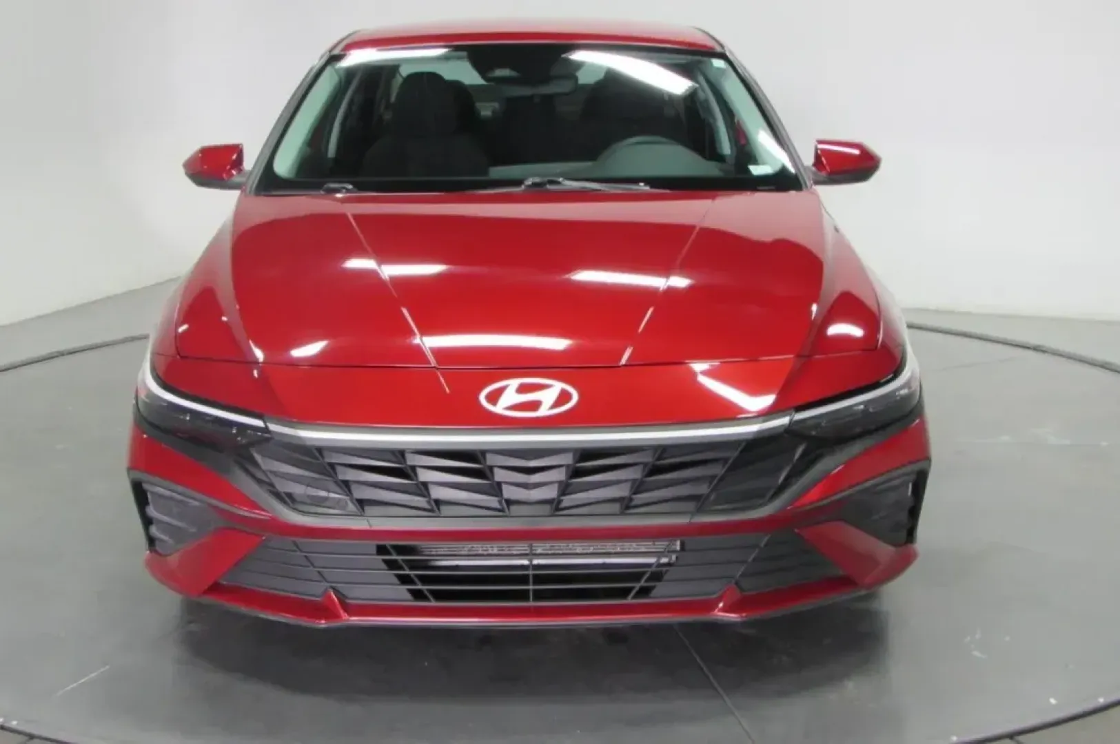 2024 /Medium Gray Cloth Hyundai Elantra SEL (KMHLM4DG3RU) with an Other engine, Automatic transmission, located at 12830 Highway 21, De Soto, MO, 63020, (636) 337-7777, 38.153099, -90.573624 - **Discover Your Next Adventure with the 2024 Hyundai Elantra SEL at Pettus CDJR DeSoto!**<br /> <br /> Are you ready to elevate your daily commute or transform family outings into memorable adventures? The 2024 Hyundai Elantra SEL, with its stunning Ultimate Red exterior and spacious four-door sedan - Photo#1