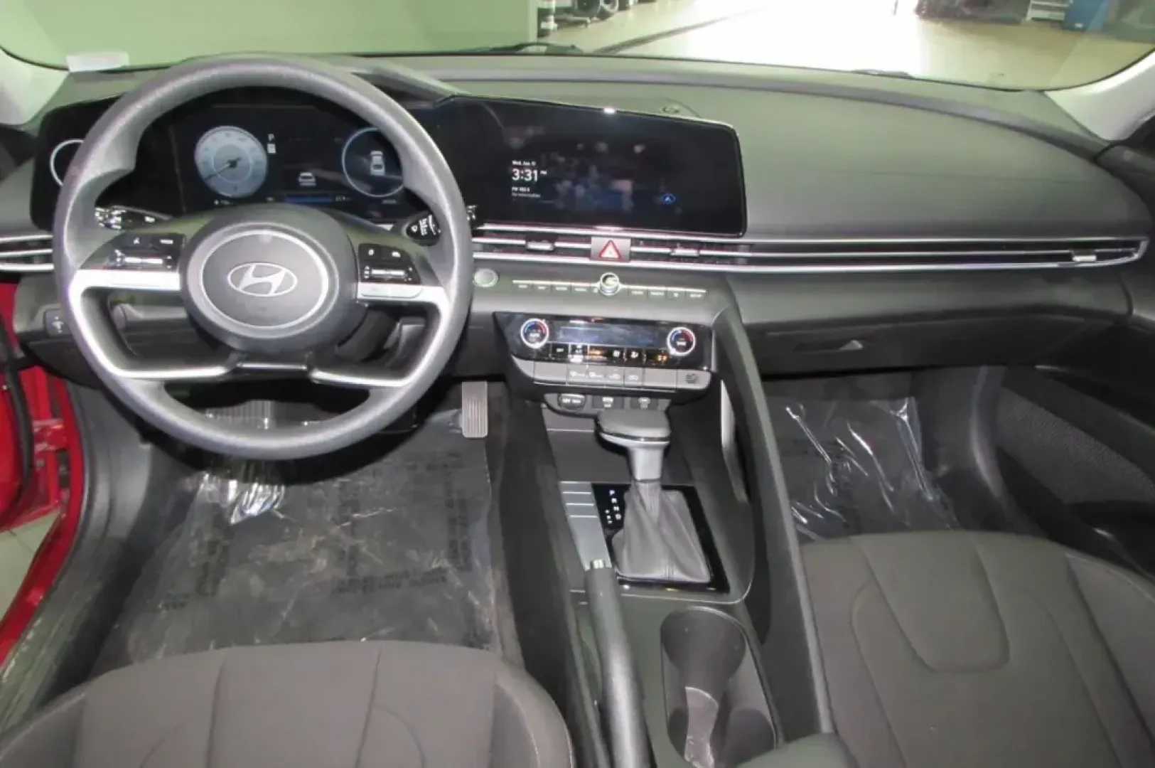 2024 /Medium Gray Cloth Hyundai Elantra SEL (KMHLM4DG3RU) with an Other engine, Automatic transmission, located at 12830 Highway 21, De Soto, MO, 63020, (636) 337-7777, 38.153099, -90.573624 - **Discover Your Next Adventure with the 2024 Hyundai Elantra SEL at Pettus CDJR DeSoto!**<br /> <br /> Are you ready to elevate your daily commute or transform family outings into memorable adventures? The 2024 Hyundai Elantra SEL, with its stunning Ultimate Red exterior and spacious four-door sedan - Photo#48