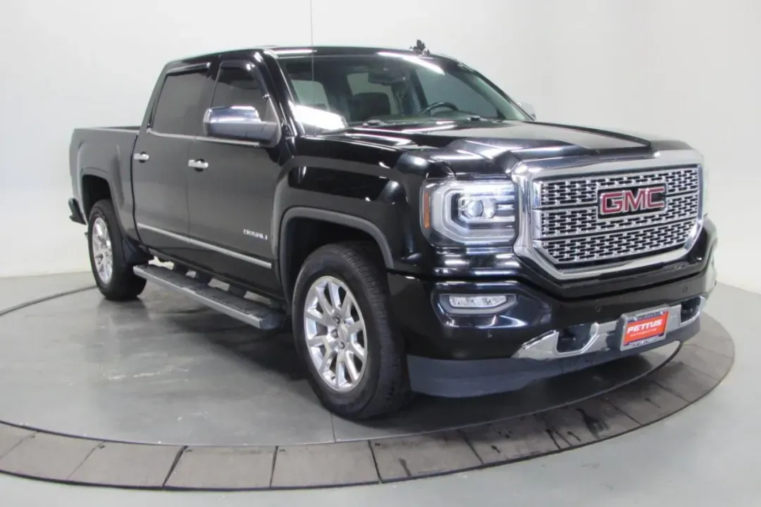 photo of 2016 GMC Sierra 1500 Denali