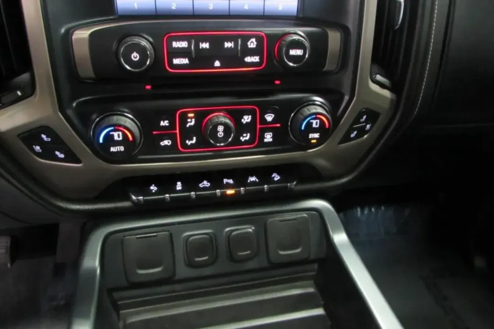 2016 /Cocoa/Dune Leather GMC Sierra 1500 Denali (3GTU2PEC1GG) with an Other engine, Automatic transmission, located at 12830 Highway 21, De Soto, MO, 63020, (636) 337-7777, 38.153099, -90.573624 - Adventure awaits with this stunning 2016 GMC Sierra 1500 Denali, a perfect blend of comfort and capability that makes it ideal for weekend getaways or daily commuting. If you're in the market for a rugged yet refined truck that can handle both work and play, look no further. This pre-owned beauty co - Photo#22