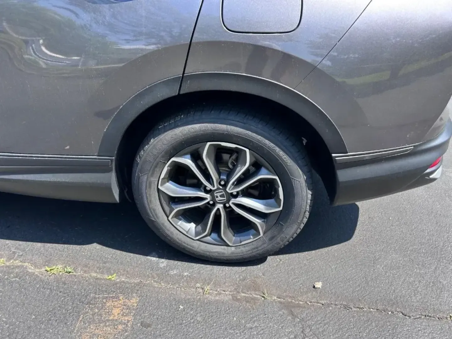 2020 /Gray Leather Honda CR-V EX-L (5J6RW2H84LA) with an 1.5L I-4 16-Valve DOHC engine, Automatic transmission, located at 970 Woodlawn Dr., Farmington, MO, 63640, (573) 431-7800, 37.825642, -90.468674 - Are you in search of a reliable and stylish SUV that perfectly balances everyday practicality with weekend adventure? Look no further than this stunning 2020 Honda CR-V EX-L, available now at Pettus CDJR Farmington. Nestled in the heart of Farmington, MO, our dealership specializes in quality used v - Photo#5