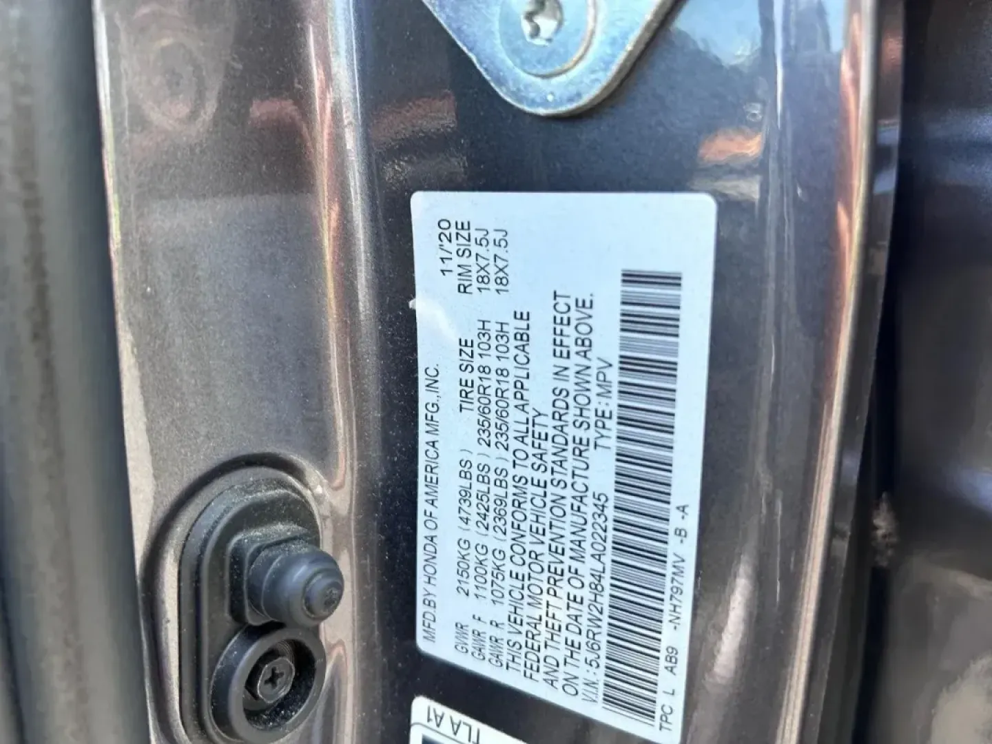 2020 /Gray Leather Honda CR-V EX-L (5J6RW2H84LA) with an 1.5L I-4 16-Valve DOHC engine, Automatic transmission, located at 970 Woodlawn Dr., Farmington, MO, 63640, (573) 431-7800, 37.825642, -90.468674 - Are you in search of a reliable and stylish SUV that perfectly balances everyday practicality with weekend adventure? Look no further than this stunning 2020 Honda CR-V EX-L, available now at Pettus CDJR Farmington. Nestled in the heart of Farmington, MO, our dealership specializes in quality used v - Photo#23