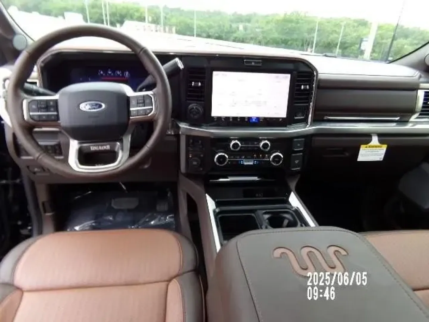 2025 /Smoked Truffle Leather Ford F-450SD King Ranch DRW (1FT8W4DM8SE) with an 6.7L Turbocharged engine, Automatic transmission, located at 12836 Highway 21, De Soto, MO, 63020, (636) 337-7777, 38.151867, -90.575615 - **For the Adventurous Spirit: 2025 Ford F-450SD King Ranch DRW**<br /> <br /> Are you ready to elevate your adventures, whether it's hauling equipment for work or hitting the open road for a weekend getaway? Look no further than this stunning 2025 Ford F-450SD King Ranch DRW, available now at Pettus - Photo#28