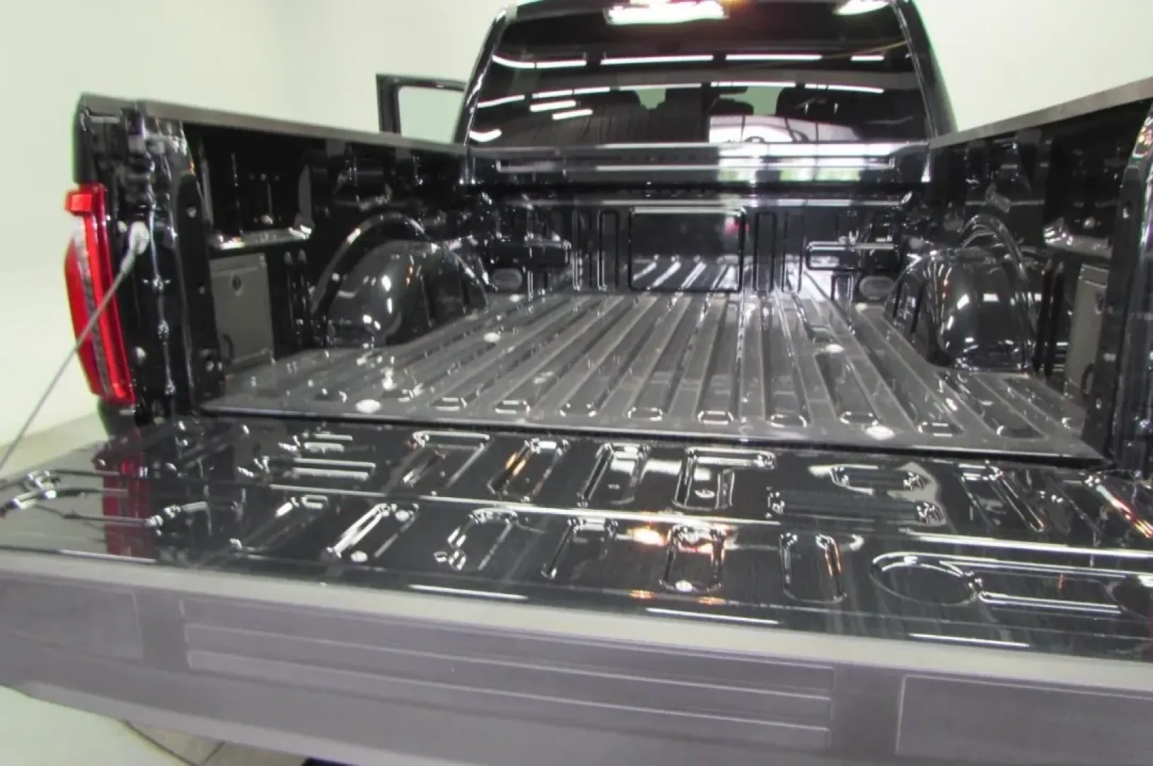 2025 /Black/Bronze Ford F-150 STX (1FTFW2L56SF) with an 5.0L engine, Automatic transmission, located at 12836 Highway 21, De Soto, MO, 63020, (636) 337-7777, 38.151867, -90.575615 - **Unleash Your Adventure with the 2025 Ford F-150 STX Perfect for Every Journey!**<br /> <br /> Are you ready to elevate your lifestyle with a truck that can handle both your daily commute and weekend adventures? The 2025 Ford F-150 STX is designed to meet the needs of the modern driver, whether yo - Photo#12