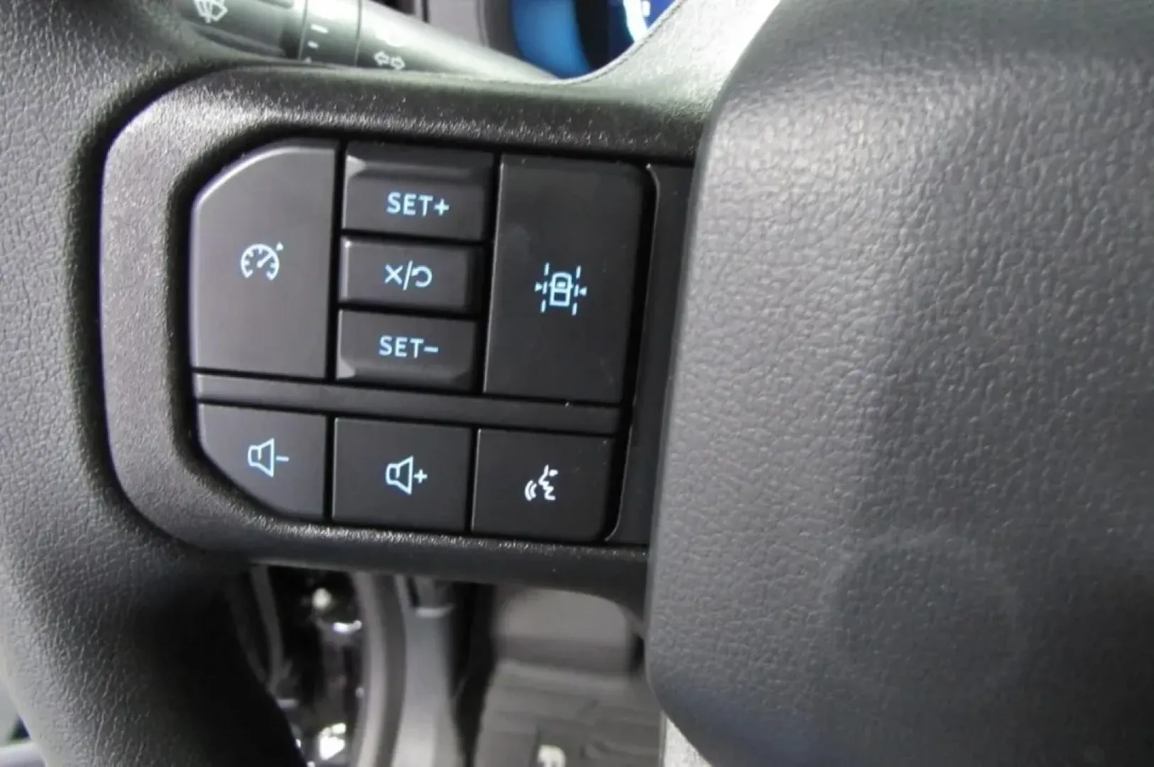 2025 /Black/Bronze Ford F-150 STX (1FTFW2L56SF) with an 5.0L engine, Automatic transmission, located at 12836 Highway 21, De Soto, MO, 63020, (636) 337-7777, 38.151867, -90.575615 - **Unleash Your Adventure with the 2025 Ford F-150 STX Perfect for Every Journey!**<br /> <br /> Are you ready to elevate your lifestyle with a truck that can handle both your daily commute and weekend adventures? The 2025 Ford F-150 STX is designed to meet the needs of the modern driver, whether yo - Photo#18