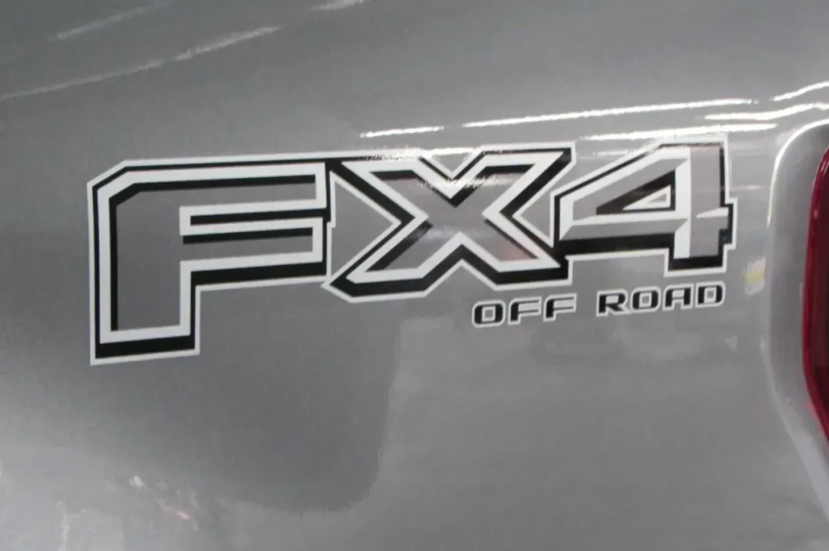 2025 /Black/Medium Dark Slate Leathe Ford F-150 LARIAT (1FTFW5LD6SF) with an 3.5L V6 Turbocharged engine, located at 12836 Highway 21, De Soto, MO, 63020, (636) 337-7777, 38.151867, -90.575615 - **Adventure Awaits with This 2025 Ford F-150 LARIAT at Pettus Ford De Soto!**<br /> <br /> Are you ready to elevate your driving experience? Whether you're hauling gear for a weekend camping trip, commuting to work, or just need a reliable vehicle for daily errands, the 2025 Ford F-150 LARIAT is the - Photo#10
