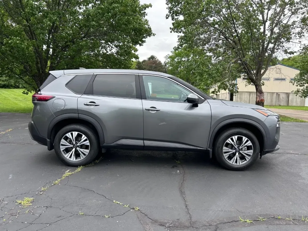 photo of 2021 Nissan Rogue SV