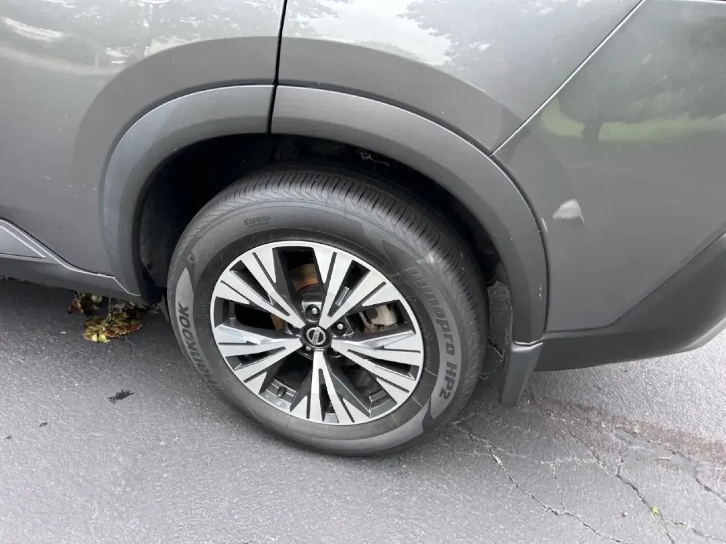 2021 /Charcoal Cloth Nissan Rogue SV (5N1AT3BB6MC) with an 2.5L DOHC 16-Valve I4 engine, Automatic transmission, located at 970 Woodlawn Dr., Farmington, MO, 63640, (573) 431-7800, 37.825642, -90.468674 - **Adventure Awaits with the 2021 Nissan Rogue SV Your Perfect Family SUV!**<br /> <br /> Are you searching for a reliable and versatile SUV that fits seamlessly into the rhythm of your busy family life? Look no further than this stunning 2021 Nissan Rogue SV, available now at Pettus CDJR Farmington - Photo#4