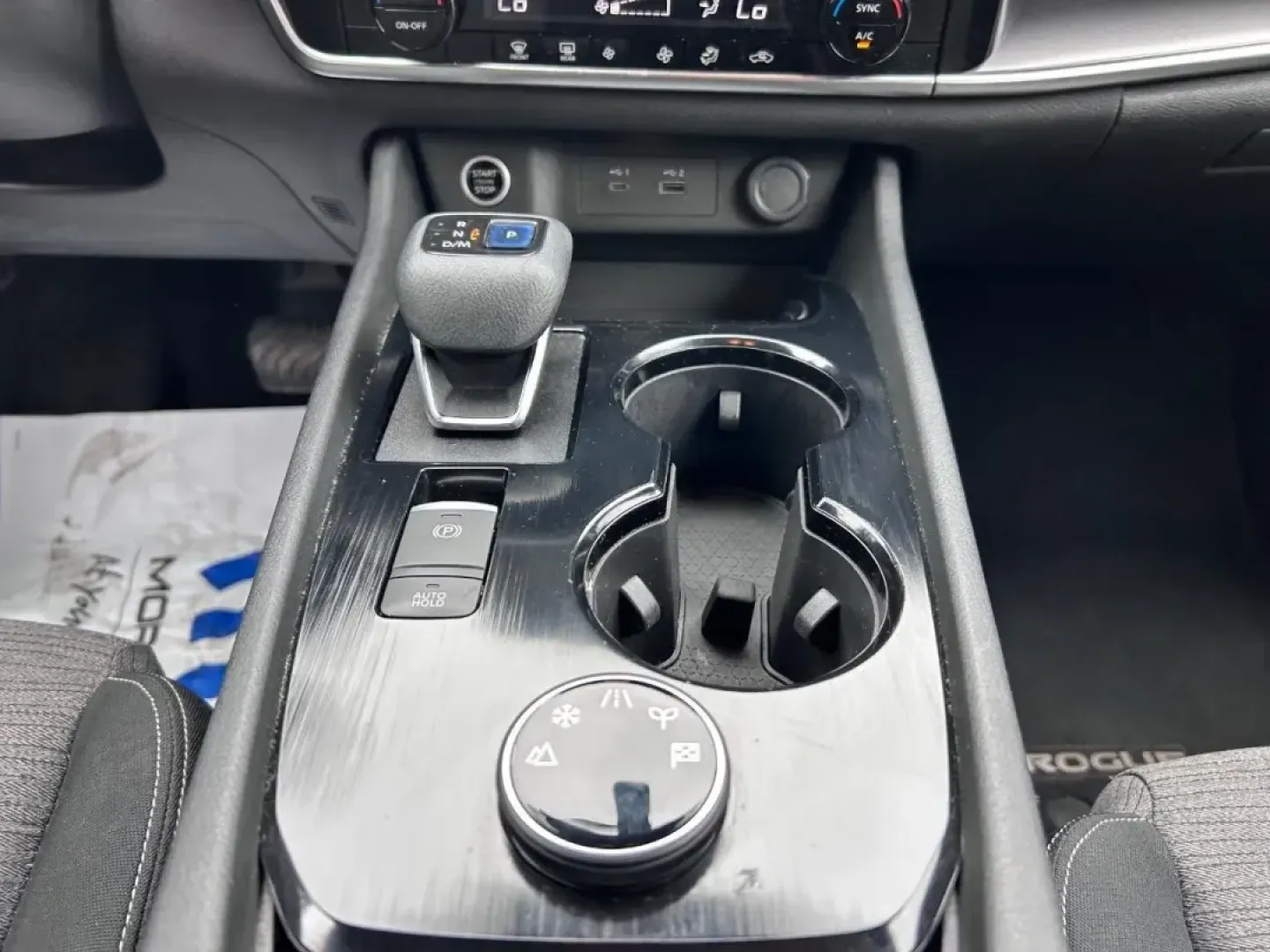 2021 /Charcoal Cloth Nissan Rogue SV (5N1AT3BB6MC) with an 2.5L DOHC 16-Valve I4 engine, Automatic transmission, located at 970 Woodlawn Dr., Farmington, MO, 63640, (573) 431-7800, 37.825642, -90.468674 - **Adventure Awaits with the 2021 Nissan Rogue SV Your Perfect Family SUV!**<br /> <br /> Are you searching for a reliable and versatile SUV that fits seamlessly into the rhythm of your busy family life? Look no further than this stunning 2021 Nissan Rogue SV, available now at Pettus CDJR Farmington - Photo#14