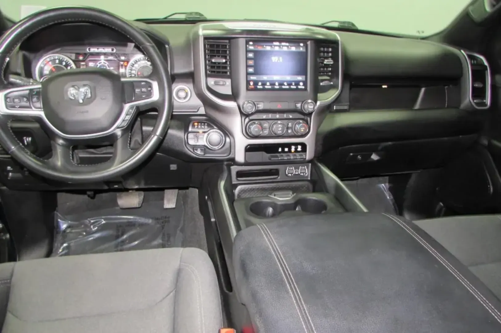 2021 /Diesel Gray/Black Cloth Ram 1500 Big Horn/Lone Star (1C6SRFFT5MN) with an Other engine, located at 12830 Highway 21, De Soto, MO, 63020, (636) 337-7777, 38.153099, -90.573624 - Looking for a versatile truck that fits your lifestyle? Whether you're navigating busy city streets, hitting the open highway for weekend adventures, or tackling tough jobs, the 2021 Ram 1500 Big Horn/Lone Star is designed to meet your needs. With its robust build, spacious interior, and cutting-edg - Photo#26