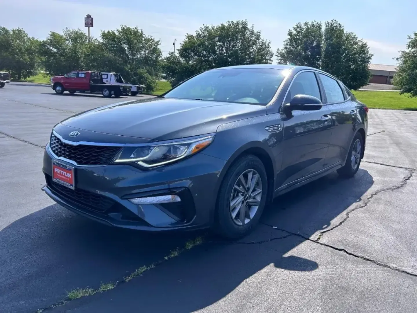 2020 /Black Cloth Kia Optima LX (5XXGT4L39LG) with an 2.4L DOHC I4 GDI engine, Automatic transmission, located at 970 Woodlawn Dr., Farmington, MO, 63640, (573) 431-7800, 37.825642, -90.468674 - USED 2020 Kia Optima LX from Pettus CDJR Farmington, Farmington MO. - Photo#6