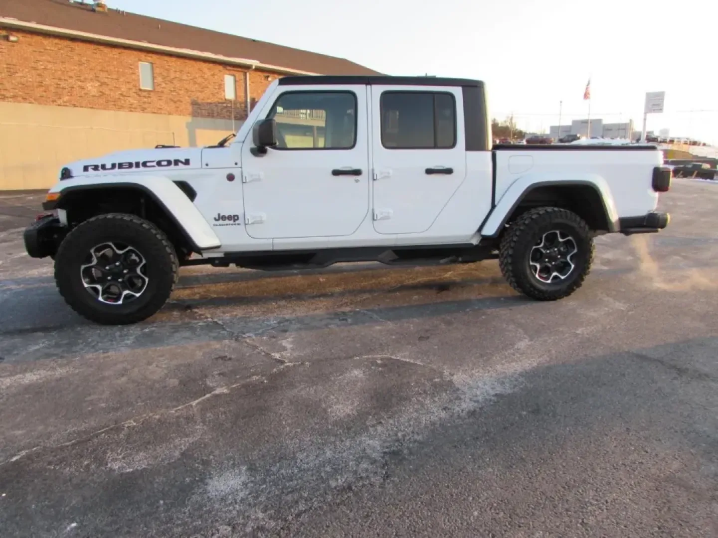2023 /Black Jeep Gladiator Rubicon (1C6JJTBGXPL) with an 3.6L V6 DOHC 24V engine, 6M transmission, located at 12830 Highway 21, De Soto, MO, 63020, (636) 337-7777, 38.153099, -90.573624 - ### Unleash Your Adventurous Spirit with the 2023 Jeep Gladiator Rubicon!<br /> <br /> Are you ready to elevate your outdoor experiences and weekend getaways? Look no further than the 2023 Jeep Gladiator Rubicon, a versatile truck designed for those who crave adventure and practicality. This excepti - Photo#3