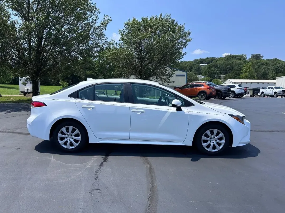 photo of 2021 Toyota Corolla LE