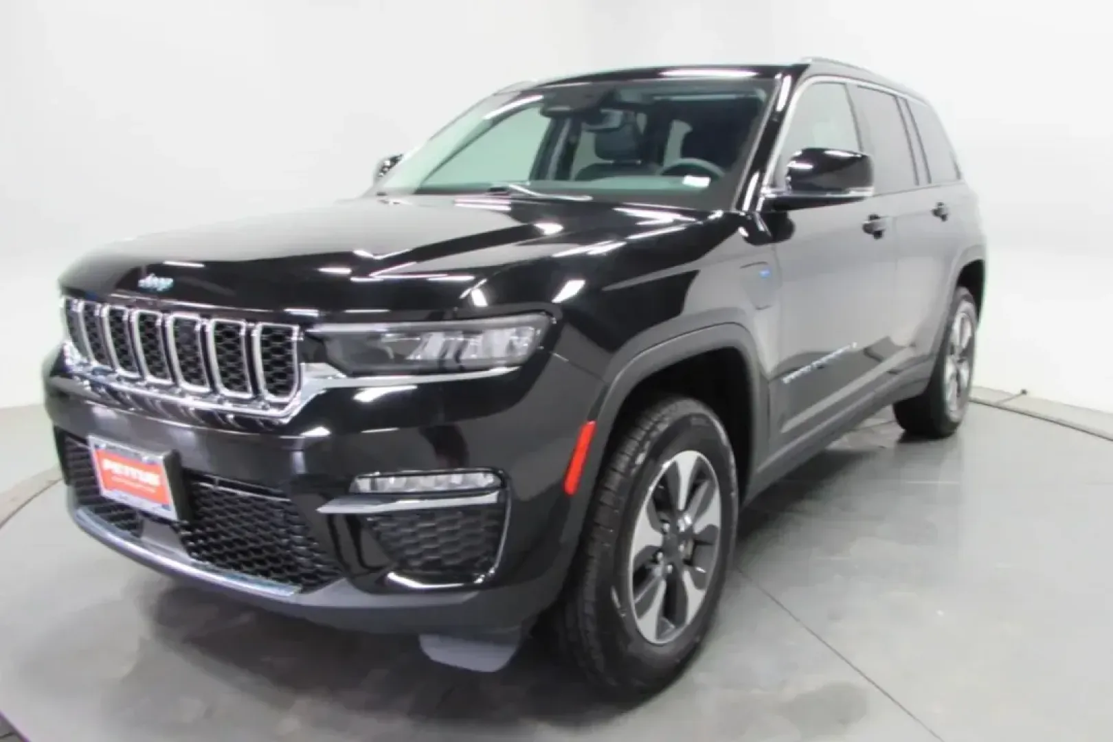 2022 /Global Black Leather Jeep Grand Cherokee 4xe (1C4RJYB60N8) with an Other engine, Automatic transmission, located at 12830 Highway 21, De Soto, MO, 63020, (636) 337-7777, 38.153099, -90.573624 - **Elevate Your Adventures with the 2022 Jeep Grand Cherokee 4xe!**<br /> <br /> Experience the perfect fusion of luxury and versatility with this stunning 2022 Jeep Grand Cherokee 4xe, designed for those who crave adventure without sacrificing comfort. Whether you're exploring the winding roads of t - Photo#1