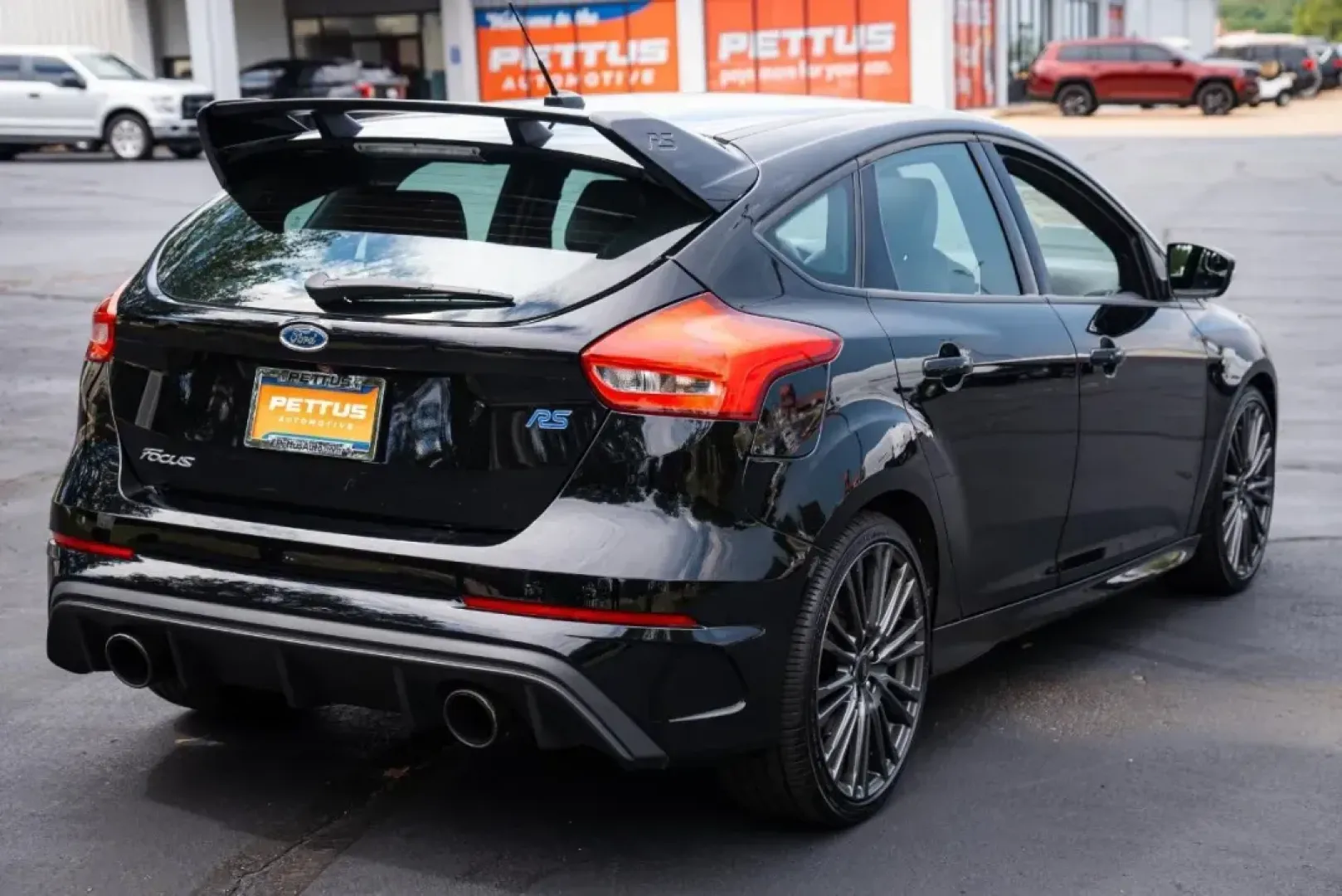 2016 Ford Focus RS (WF0DP3TH7G4) with an 2.3L Engine-Turbocharged engine, located at 970 Woodlawn Dr., Farmington, MO, 63640, (573) 431-7800, 37.825642, -90.468674 - For those who seek adventure without sacrificing daily practicality, the 2016 Ford Focus RS is the perfect companion. Whether you're navigating the bustling streets of Farmington or embarking on weekend getaways, this dynamic hatchback combines thrilling performance with the essential comforts and t - Photo#3