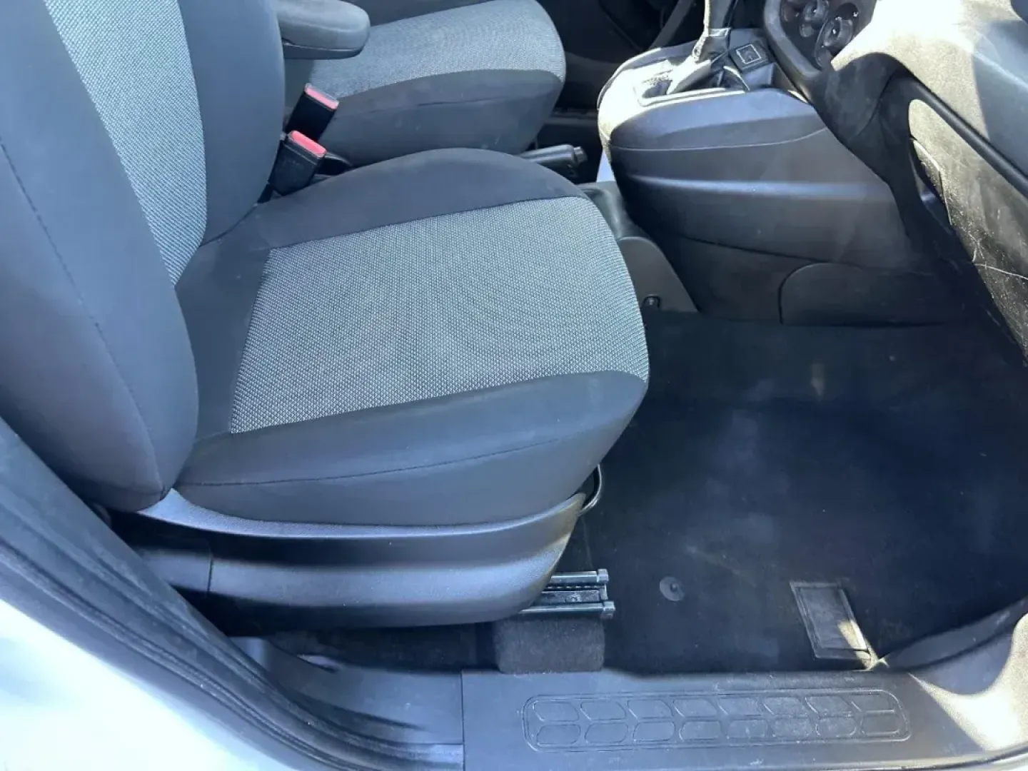 2018 /Black Cloth Ram ProMaster City Base (ZFBERFAB1J6) with an 2.4L I4 MultiAir engine, Automatic transmission, located at 970 Woodlawn Dr., Farmington, MO, 63640, (573) 431-7800, 37.825642, -90.468674 - **Discover the Perfect Companion for Your Next Family Adventure: 2018 Ram ProMaster City at Pettus CDJR Farmington!**<br /> <br /> Are you searching for a versatile and reliable vehicle that can effortlessly adapt to your family's needs? Look no further than this 2018 Ram ProMaster City, available a - Photo#15