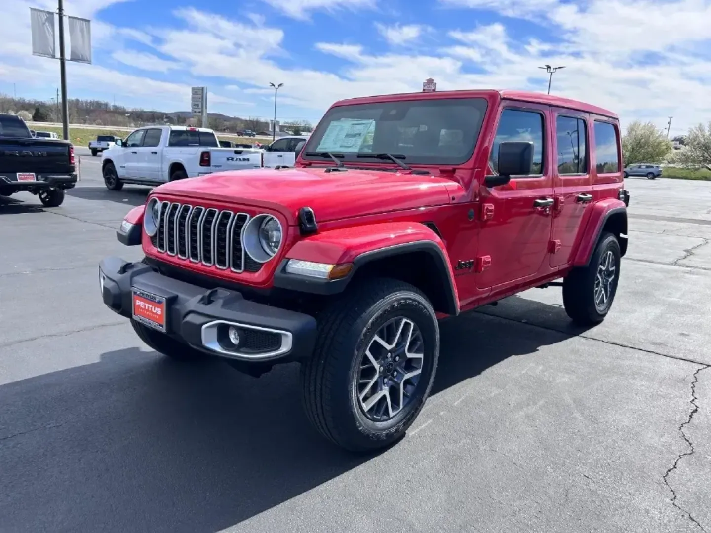 2025 /Black Leather Jeep Wrangler Sahara (1C4PJXEN5SW) with an 2.0L I4 DOHC DI Turbo engine, Automatic transmission, located at 970 Woodlawn Dr., Farmington, MO, 63640, (573) 431-7800, 37.825642, -90.468674 - **Adventure Awaits: Discover the 2025 Jeep Wrangler Sahara at Pettus CDJR Farmington!**<br /> <br /> Are you ready to elevate your outdoor adventures or make your daily commute a thrilling experience? The 2025 Jeep Wrangler Sahara is the ultimate SUV that perfectly combines rugged capability with mo - Photo#5