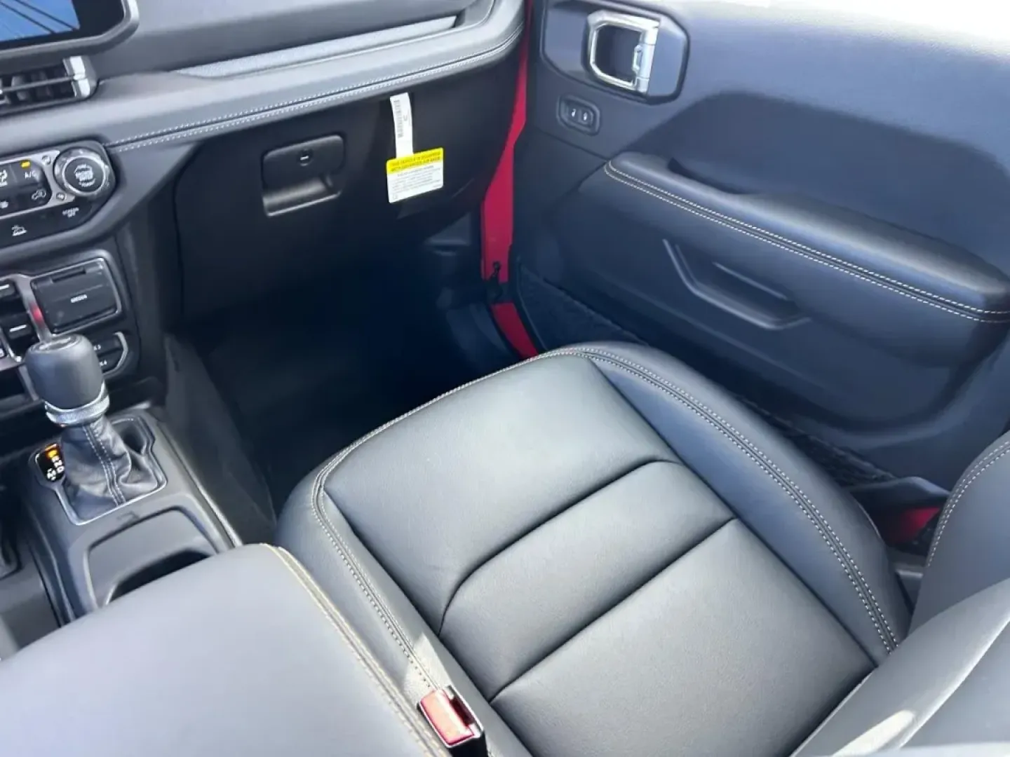 2025 /Black Leather Jeep Wrangler Sahara (1C4PJXEN5SW) with an 2.0L I4 DOHC DI Turbo engine, Automatic transmission, located at 970 Woodlawn Dr., Farmington, MO, 63640, (573) 431-7800, 37.825642, -90.468674 - **Adventure Awaits: Discover the 2025 Jeep Wrangler Sahara at Pettus CDJR Farmington!**<br /> <br /> Are you ready to elevate your outdoor adventures or make your daily commute a thrilling experience? The 2025 Jeep Wrangler Sahara is the ultimate SUV that perfectly combines rugged capability with mo - Photo#15