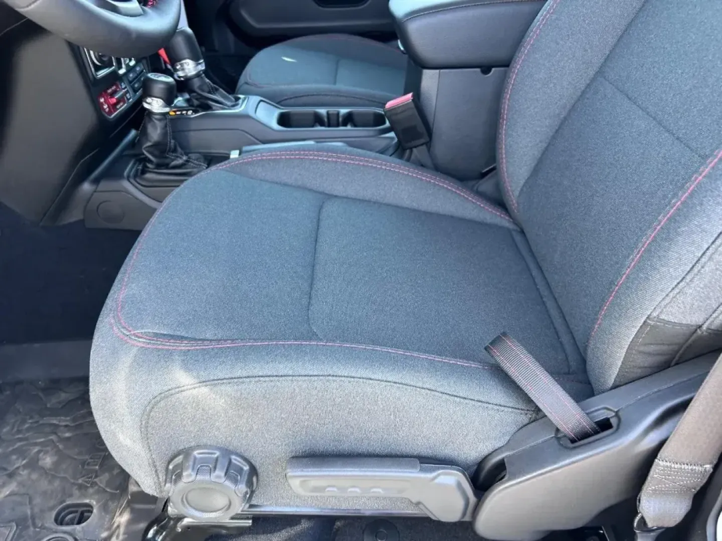 2025 /Black Cloth Jeep Wrangler Rubicon (1C4PJXFN3SW) with an 2.0L Turbocharged engine, located at 970 Woodlawn Dr., Farmington, MO, 63640, (573) 431-7800, 37.825642, -90.468674 - Discover the thrill of adventure with the 2025 Jeep Wrangler Rubicon, designed for those who crave the open road, weekend escapades, or just a reliable ride for daily commutes. This SUV is not just a vehicle; it's a lifestyle choice, perfect for off-road enthusiasts and urban explorers alike. At Pet - Photo#17