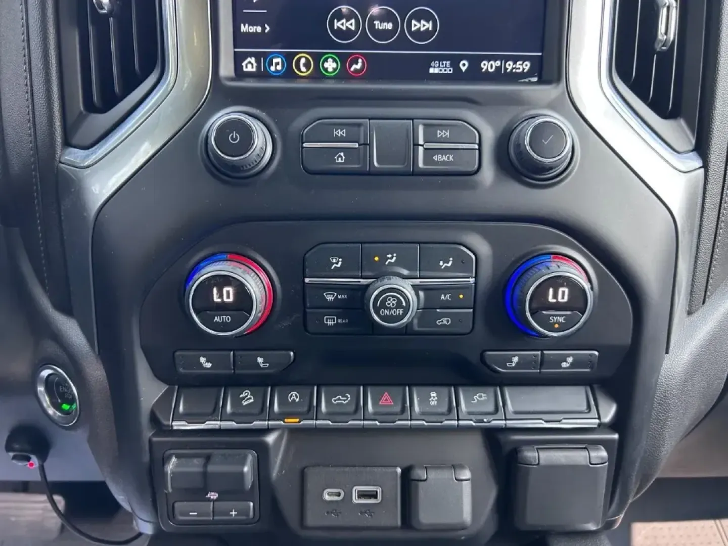 2019 /Jet Black Leather Chevrolet Silverado 1500 LT Trail Boss (3GCPYFED6KG) with an 5.3L EcoTec3 V8 ; featuring all-new Dynamic Fuel Management that enabl engine, Automatic transmission, located at 970 Woodlawn Dr., Farmington, MO, 63640, (573) 431-7800, 37.825642, -90.468674 - USED 2019 Chevrolet Silverado 1500 LT Trail Boss from Pettus CDJR Farmington, Farmington MO. - Photo#14