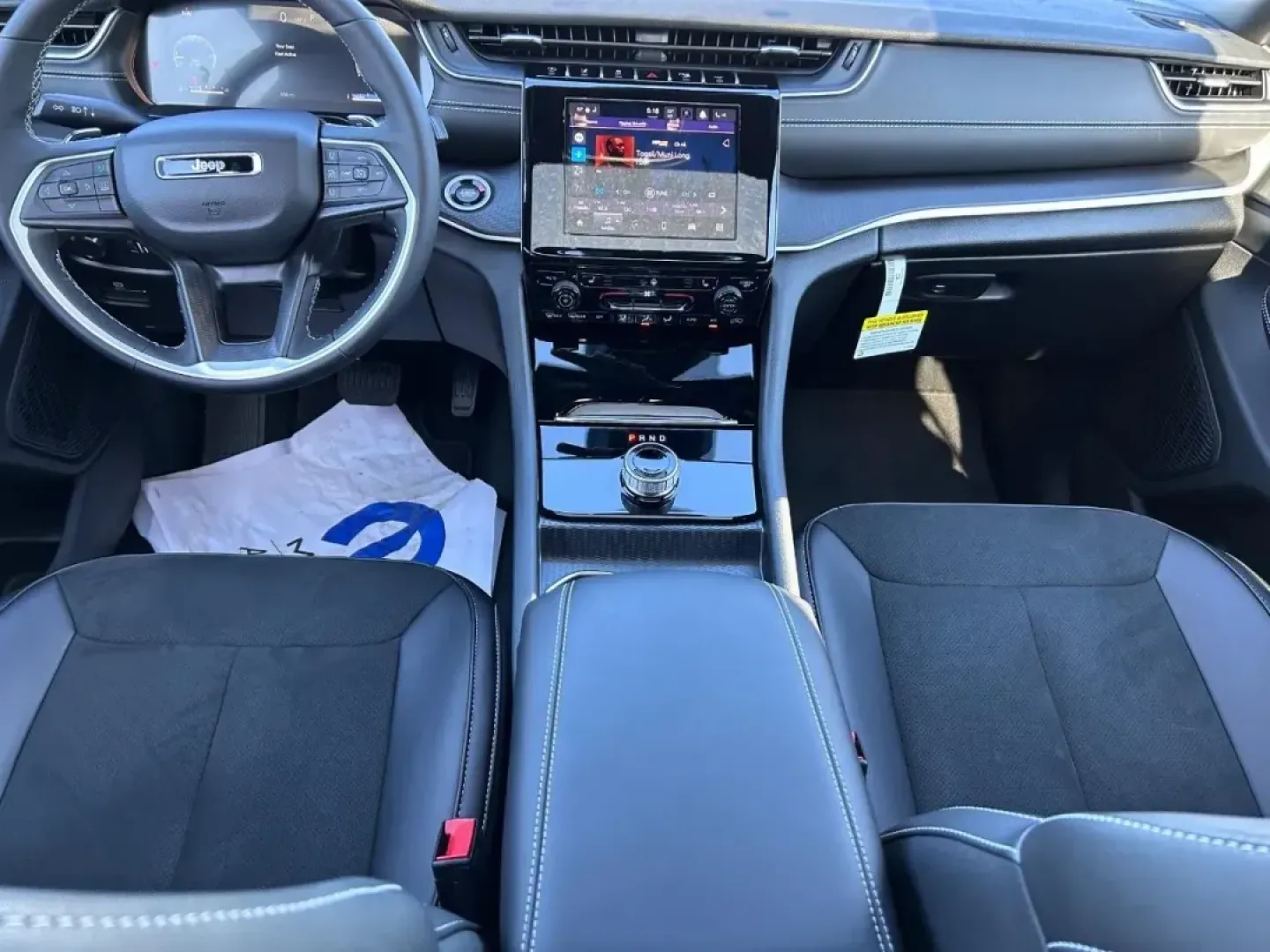 2025 /Global Black Cloth Jeep Grand Cherokee Altitude X (1C4RJHAG2SC) with an 3.6L V6 24V VVT UPG I engine, Automatic transmission, located at 970 Woodlawn Dr., Farmington, MO, 63640, (573) 431-7800, 37.825642, -90.468674 - **Unleash Your Adventurous Spirit with the 2025 Jeep Grand Cherokee Altitude X** <br /> <br /> Imagine embarking on unforgettable family road trips or casual weekend getaways with the perfect vehicle by your side. The 2025 Jeep Grand Cherokee Altitude X is not just an SUV; it's a gateway to adventur - Photo#10