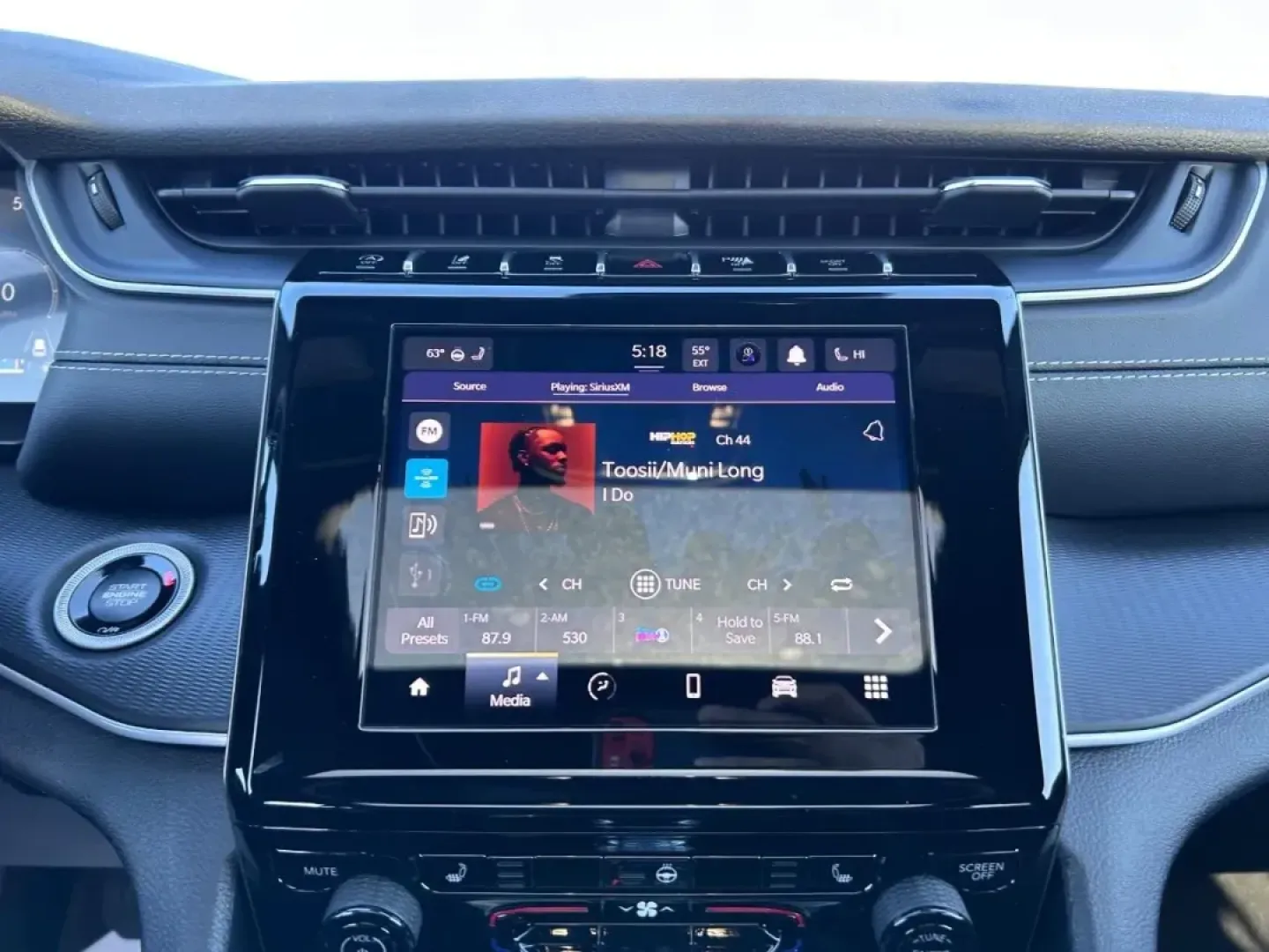 2025 /Global Black Cloth Jeep Grand Cherokee Altitude X (1C4RJHAG2SC) with an 3.6L V6 24V VVT UPG I engine, Automatic transmission, located at 970 Woodlawn Dr., Farmington, MO, 63640, (573) 431-7800, 37.825642, -90.468674 - **Unleash Your Adventurous Spirit with the 2025 Jeep Grand Cherokee Altitude X** <br /> <br /> Imagine embarking on unforgettable family road trips or casual weekend getaways with the perfect vehicle by your side. The 2025 Jeep Grand Cherokee Altitude X is not just an SUV; it's a gateway to adventur - Photo#14