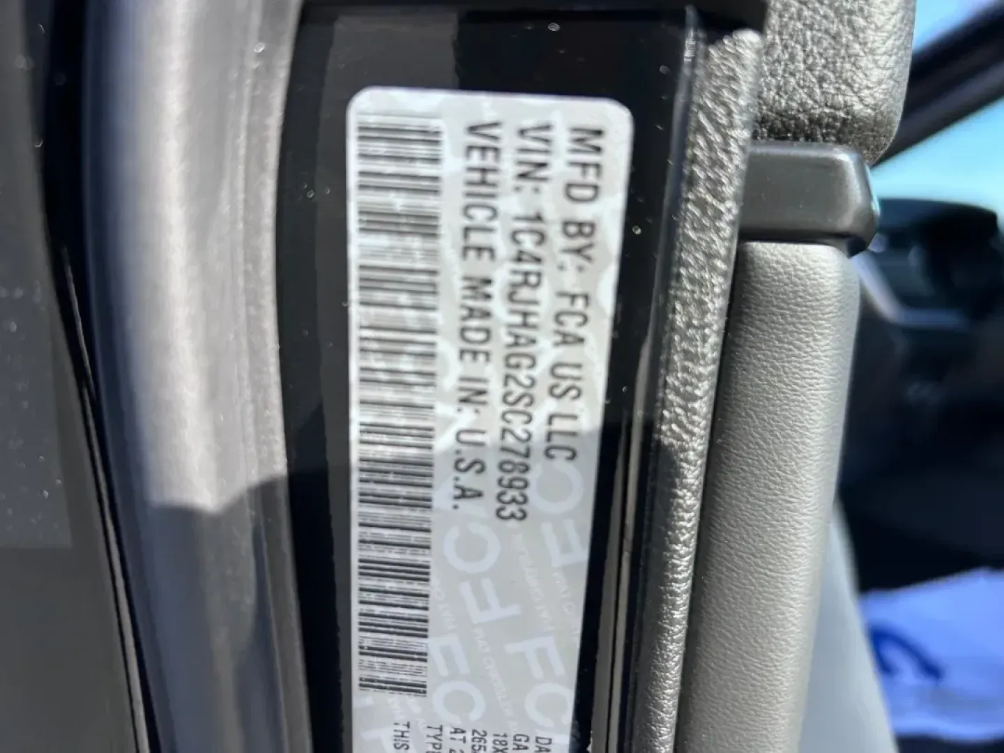2025 /Global Black Cloth Jeep Grand Cherokee Altitude X (1C4RJHAG2SC) with an 3.6L V6 24V VVT UPG I engine, Automatic transmission, located at 970 Woodlawn Dr., Farmington, MO, 63640, (573) 431-7800, 37.825642, -90.468674 - **Unleash Your Adventurous Spirit with the 2025 Jeep Grand Cherokee Altitude X** <br /> <br /> Imagine embarking on unforgettable family road trips or casual weekend getaways with the perfect vehicle by your side. The 2025 Jeep Grand Cherokee Altitude X is not just an SUV; it's a gateway to adventur - Photo#23