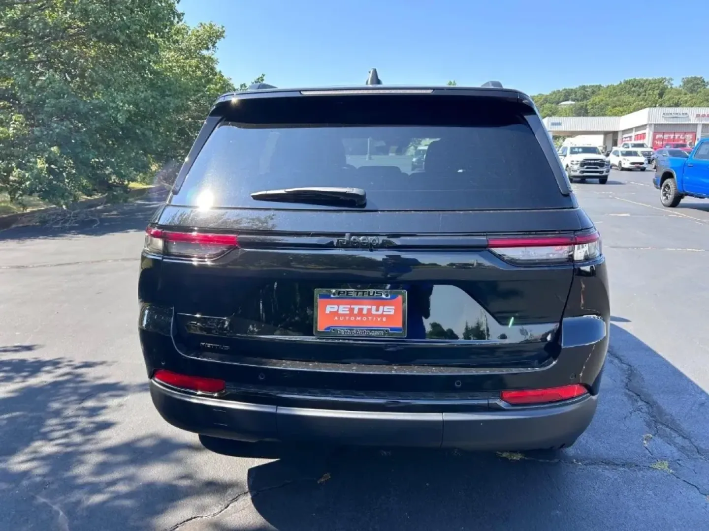 2025 /Global Black Leather Trimmed Jeep Grand Cherokee Altitude X (1C4RJHAG5SC) with an 3.6L V6 24V VVT UPG I engine, Automatic transmission, located at 970 Woodlawn Dr., Farmington, MO, 63640, (573) 431-7800, 37.825642, -90.468674 - **Discover Your Adventure with the 2025 Jeep Grand Cherokee Altitude X** <br /> <br /> Are you ready to elevate your daily drive and set off on thrilling weekend adventures? The 2025 Jeep Grand Cherokee Altitude X is more than just a vehicle; it's a lifestyle choice, perfect for families, commuters, - Photo#3