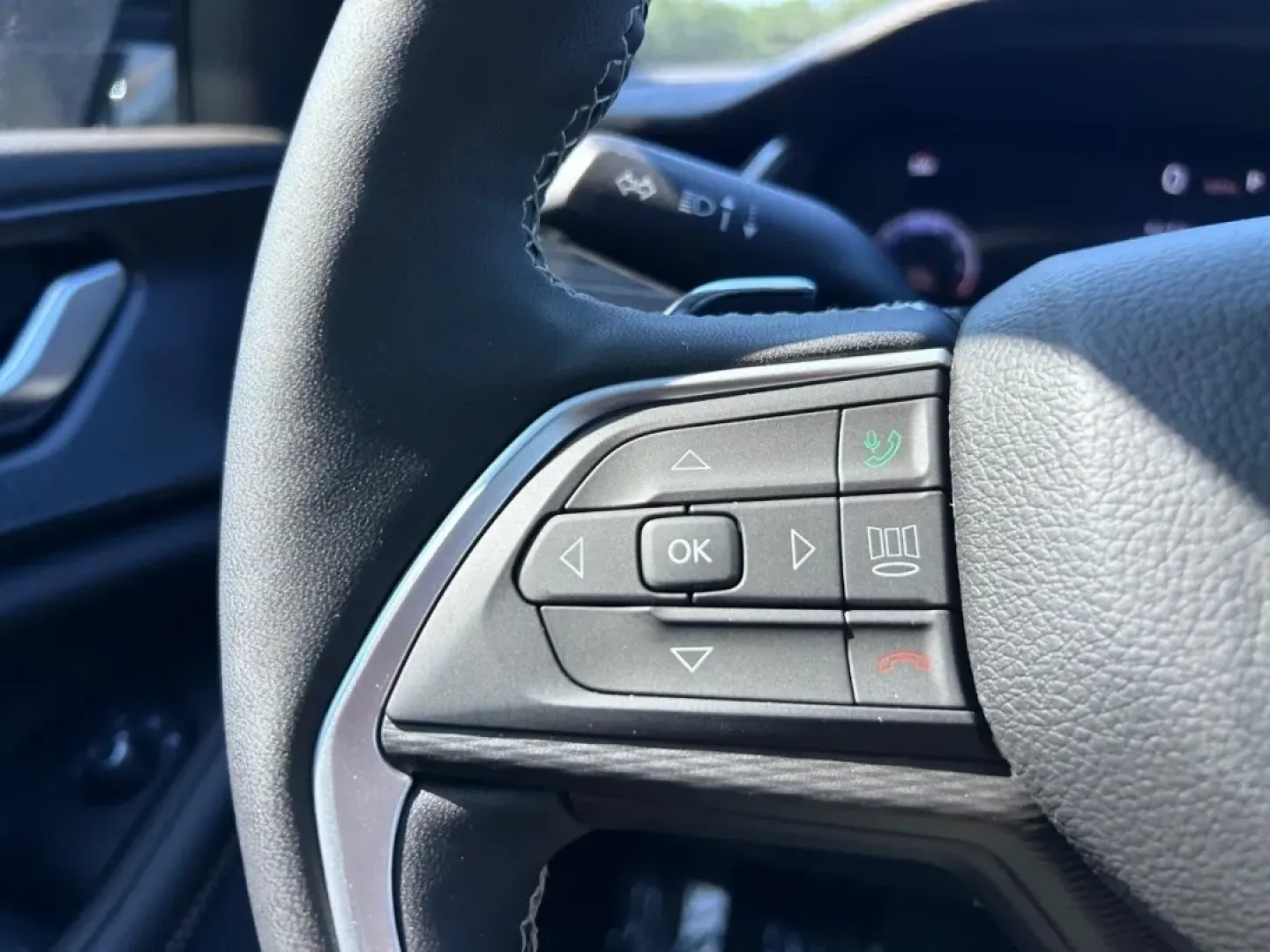 2025 /Global Black Leather Trimmed Jeep Grand Cherokee Altitude X (1C4RJHAG5SC) with an 3.6L V6 24V VVT UPG I engine, Automatic transmission, located at 970 Woodlawn Dr., Farmington, MO, 63640, (573) 431-7800, 37.825642, -90.468674 - **Discover Your Adventure with the 2025 Jeep Grand Cherokee Altitude X** <br /> <br /> Are you ready to elevate your daily drive and set off on thrilling weekend adventures? The 2025 Jeep Grand Cherokee Altitude X is more than just a vehicle; it's a lifestyle choice, perfect for families, commuters, - Photo#13