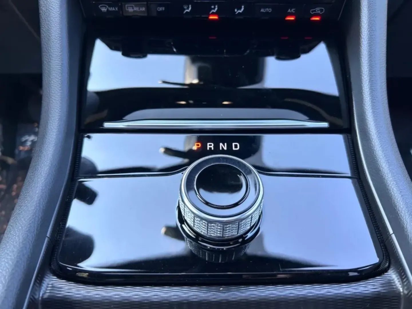 2025 /Global Black Leather Trimmed Jeep Grand Cherokee Altitude X (1C4RJHAG5SC) with an 3.6L V6 24V VVT UPG I engine, Automatic transmission, located at 970 Woodlawn Dr., Farmington, MO, 63640, (573) 431-7800, 37.825642, -90.468674 - **Discover Your Adventure with the 2025 Jeep Grand Cherokee Altitude X** <br /> <br /> Are you ready to elevate your daily drive and set off on thrilling weekend adventures? The 2025 Jeep Grand Cherokee Altitude X is more than just a vehicle; it's a lifestyle choice, perfect for families, commuters, - Photo#17