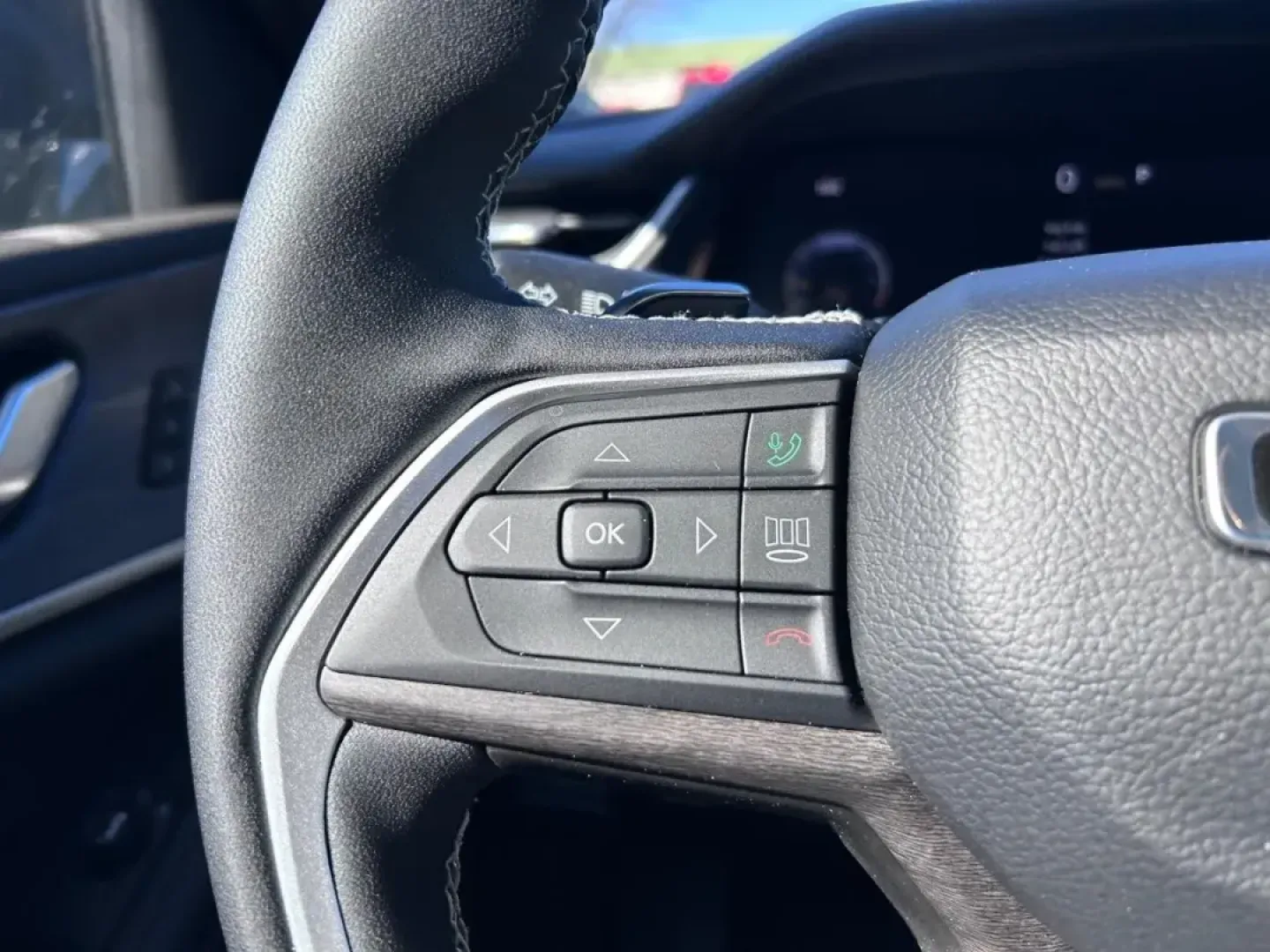 2025 /Global Black Leather Jeep Grand Cherokee Limited (1C4RJHBG1SC) with an 3.6L V6 24V VVT UPG I engine, located at 970 Woodlawn Dr., Farmington, MO, 63640, (573) 431-7800, 37.825642, -90.468674 - **Explore Life's Adventures with the 2025 Jeep Grand Cherokee at Pettus CDJR Farmington!**<br /> <br /> Are you ready to elevate your lifestyle? Picture this: the open road ahead, your family comfortably settled in a spacious, luxurious SUV, and the thrill of exploration at your fingertips. The 2025 - Photo#11