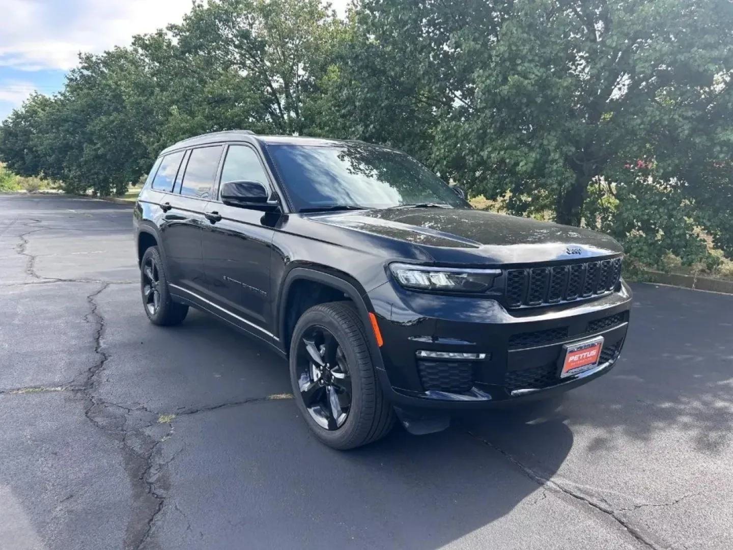 2025 /Global Black Leather Jeep Grand Cherokee Limited (1C4RJKBG0S8) with an 3.6L V6 24V VVT UPG I engine, located at 970 Woodlawn Dr., Farmington, MO, 63640, (573) 431-7800, 37.825642, -90.468674 - ### Unleash Adventure with the 2025 Jeep Grand Cherokee L Limited at Pettus CDJR Farmington!<br /> <br /> Are you ready to elevate your lifestyle with a vehicle that combines luxury, performance, and off-road capability? The 2025 Jeep Grand Cherokee L Limited is your ticket to thrilling weekend geta - Photo#0