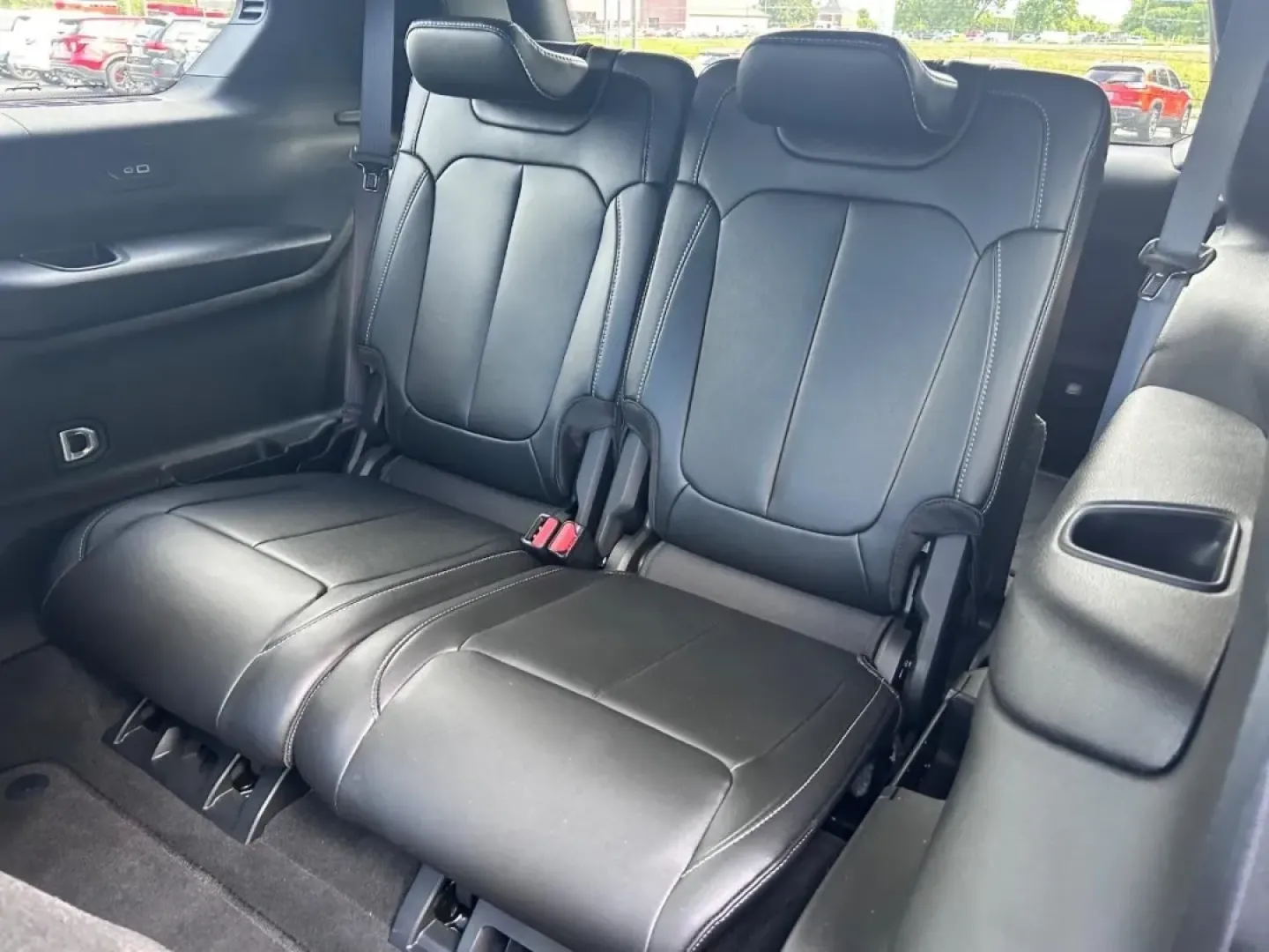 2025 /Global Black Leather Jeep Grand Cherokee Limited (1C4RJKBG0S8) with an 3.6L V6 24V VVT UPG I engine, located at 970 Woodlawn Dr., Farmington, MO, 63640, (573) 431-7800, 37.825642, -90.468674 - ### Unleash Adventure with the 2025 Jeep Grand Cherokee L Limited at Pettus CDJR Farmington!<br /> <br /> Are you ready to elevate your lifestyle with a vehicle that combines luxury, performance, and off-road capability? The 2025 Jeep Grand Cherokee L Limited is your ticket to thrilling weekend geta - Photo#9