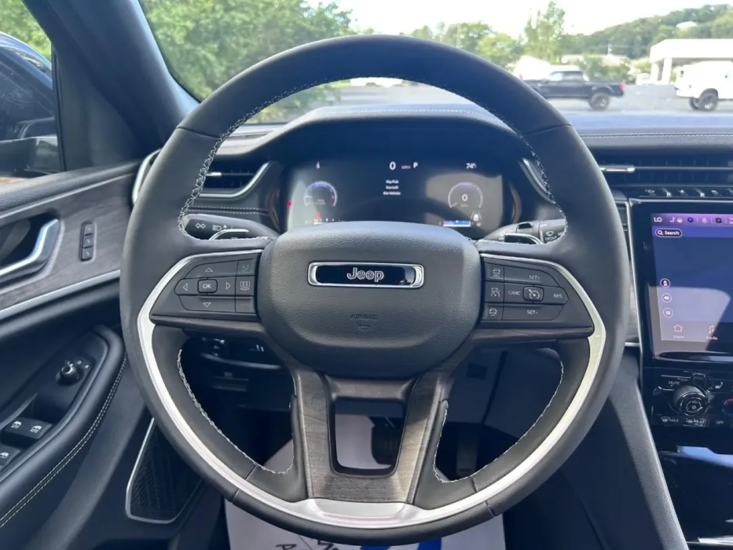 2025 /Global Black Leather Jeep Grand Cherokee Limited (1C4RJKBG0S8) with an 3.6L V6 24V VVT UPG I engine, located at 970 Woodlawn Dr., Farmington, MO, 63640, (573) 431-7800, 37.825642, -90.468674 - ### Unleash Adventure with the 2025 Jeep Grand Cherokee L Limited at Pettus CDJR Farmington!<br /> <br /> Are you ready to elevate your lifestyle with a vehicle that combines luxury, performance, and off-road capability? The 2025 Jeep Grand Cherokee L Limited is your ticket to thrilling weekend geta - Photo#14