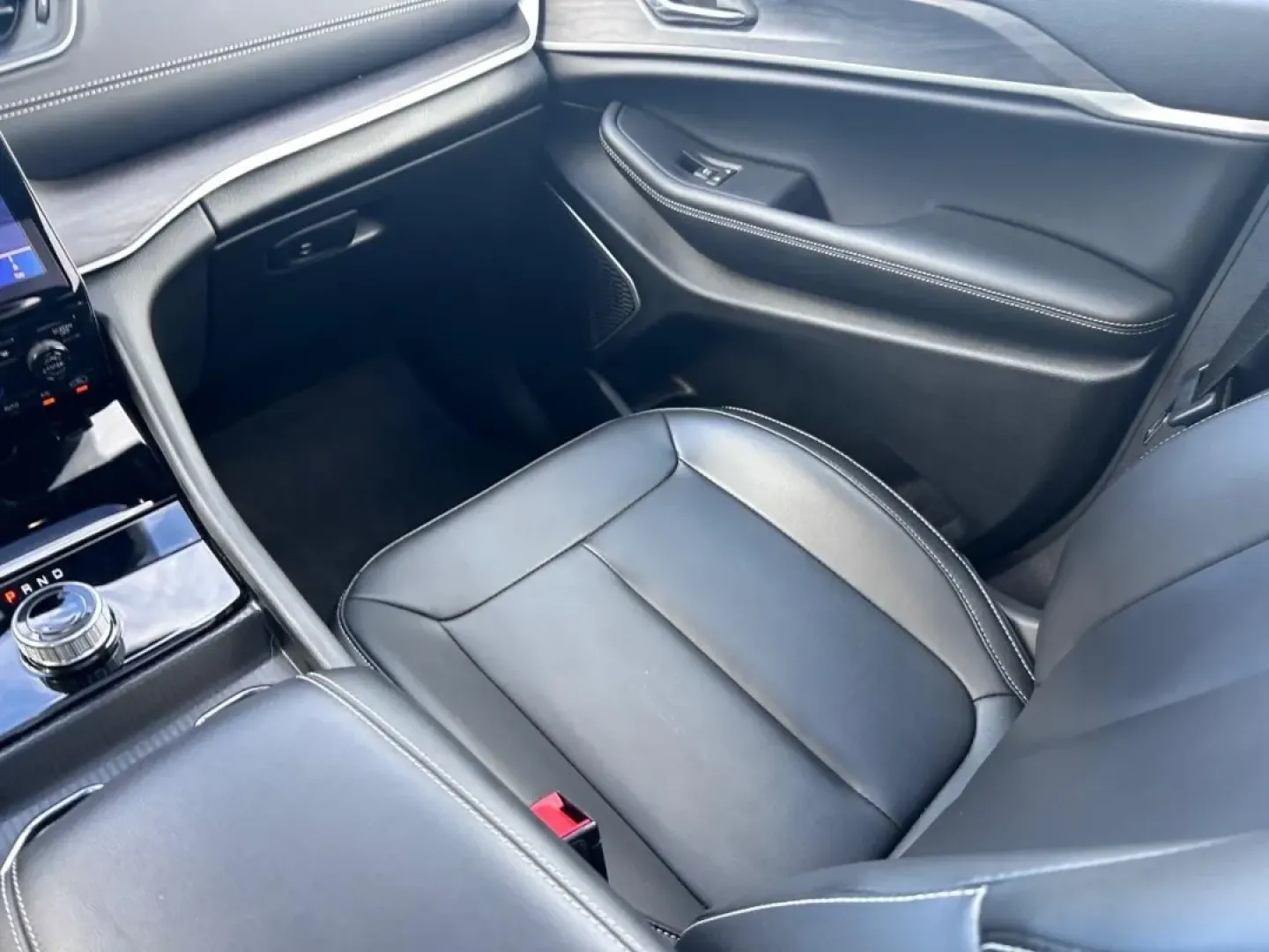 2025 /Global Black Leather Jeep Grand Cherokee Limited (1C4RJKBG0S8) with an 3.6L V6 24V VVT UPG I engine, located at 970 Woodlawn Dr., Farmington, MO, 63640, (573) 431-7800, 37.825642, -90.468674 - ### Unleash Adventure with the 2025 Jeep Grand Cherokee L Limited at Pettus CDJR Farmington!<br /> <br /> Are you ready to elevate your lifestyle with a vehicle that combines luxury, performance, and off-road capability? The 2025 Jeep Grand Cherokee L Limited is your ticket to thrilling weekend geta - Photo#20
