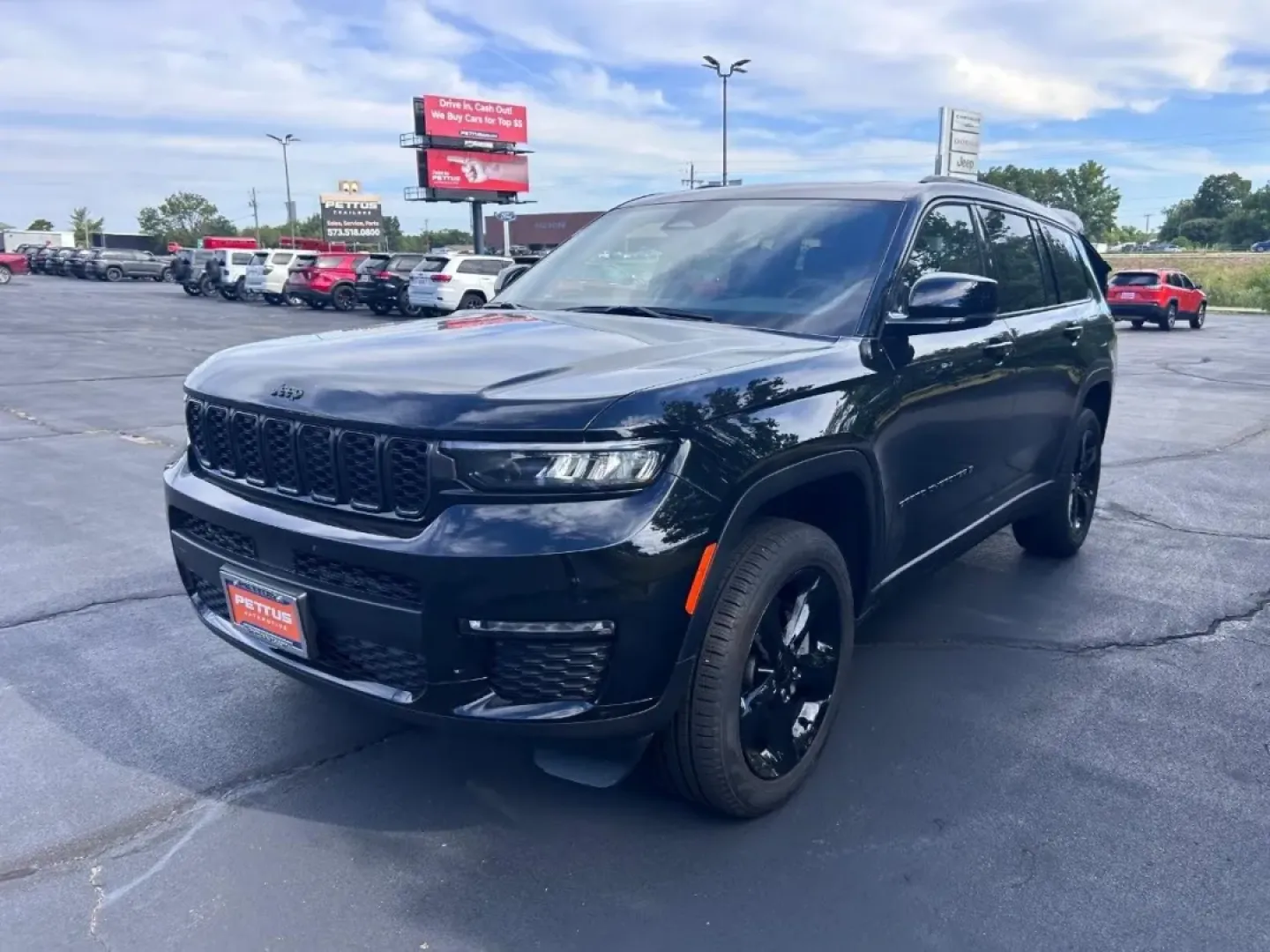 2025 /Global Black Leather Jeep Grand Cherokee Limited (1C4RJKBG0S8) with an 3.6L V6 24V VVT UPG I engine, located at 970 Woodlawn Dr., Farmington, MO, 63640, (573) 431-7800, 37.825642, -90.468674 - ### Unleash Adventure with the 2025 Jeep Grand Cherokee L Limited at Pettus CDJR Farmington!<br /> <br /> Are you ready to elevate your lifestyle with a vehicle that combines luxury, performance, and off-road capability? The 2025 Jeep Grand Cherokee L Limited is your ticket to thrilling weekend geta - Photo#7